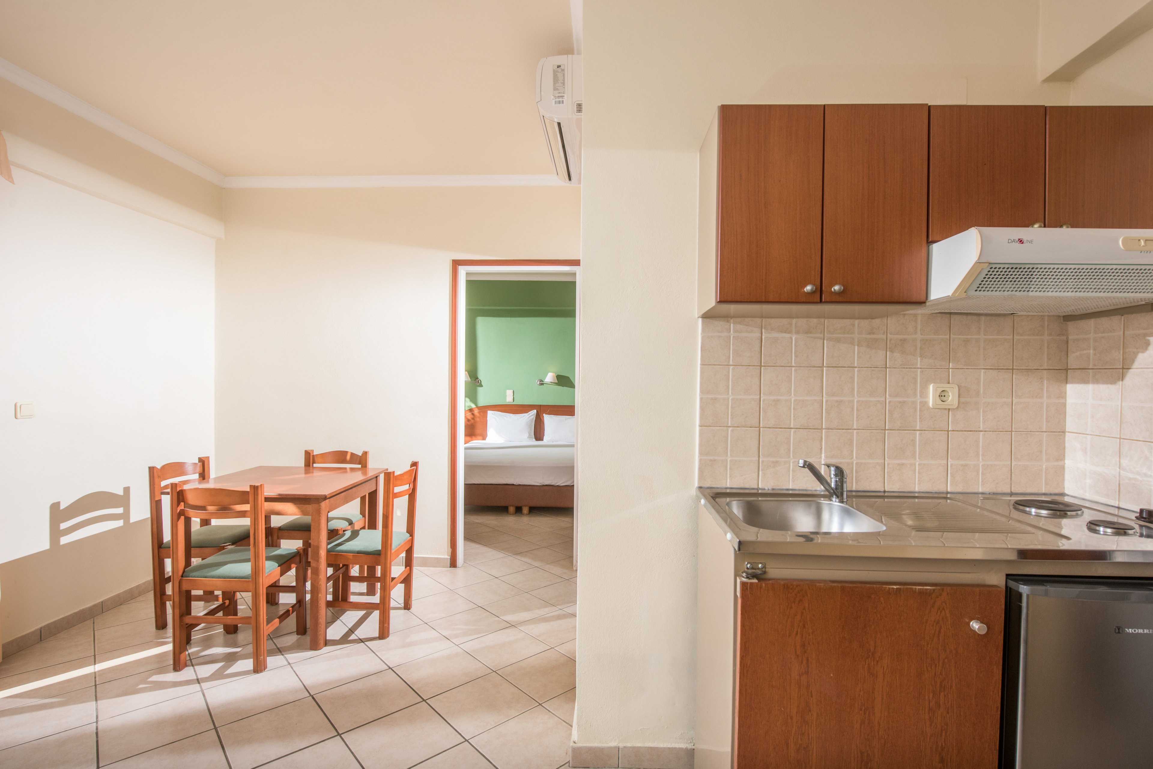 Porto Kalamaki Hotel