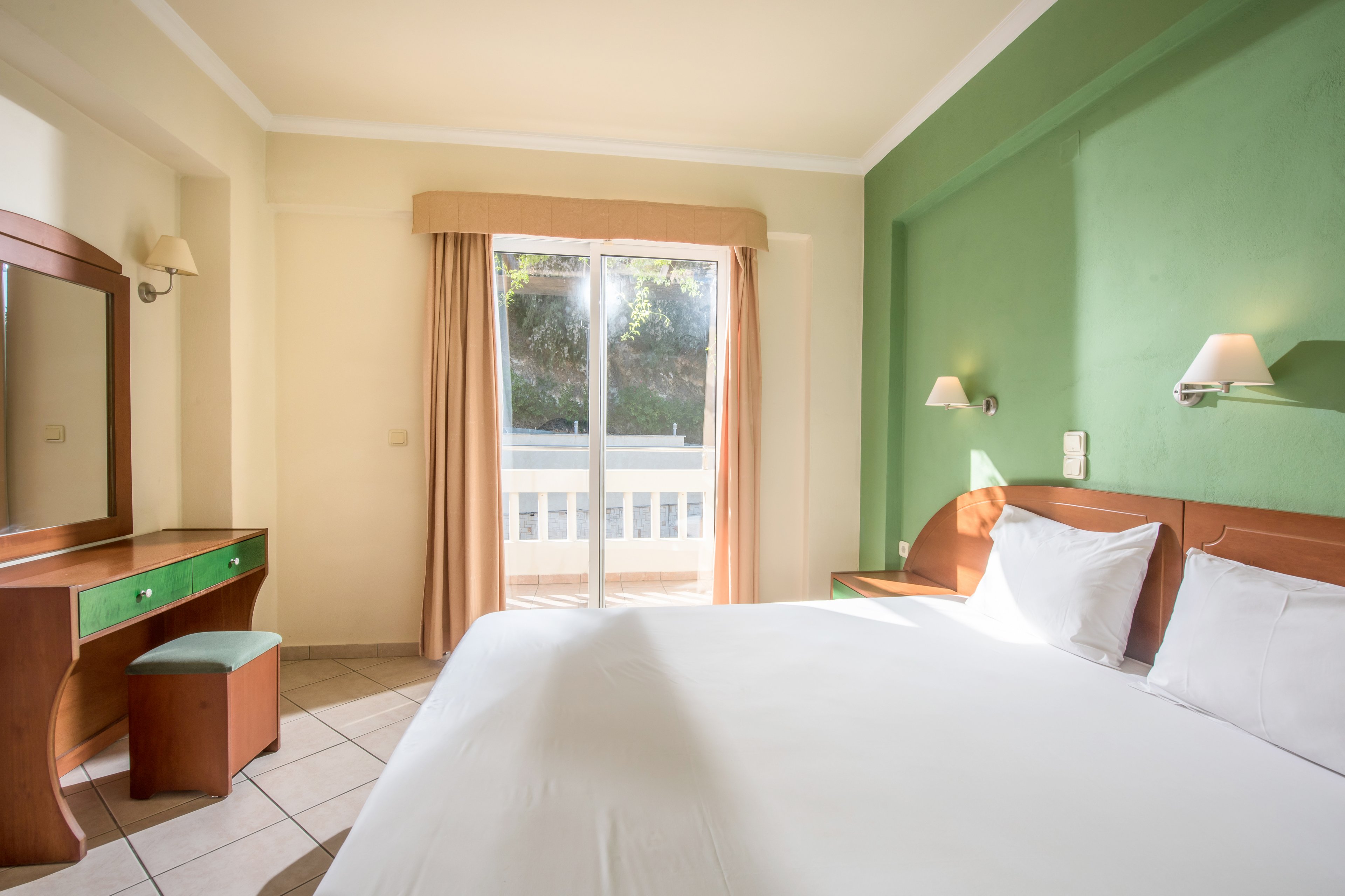 Porto Kalamaki Hotel