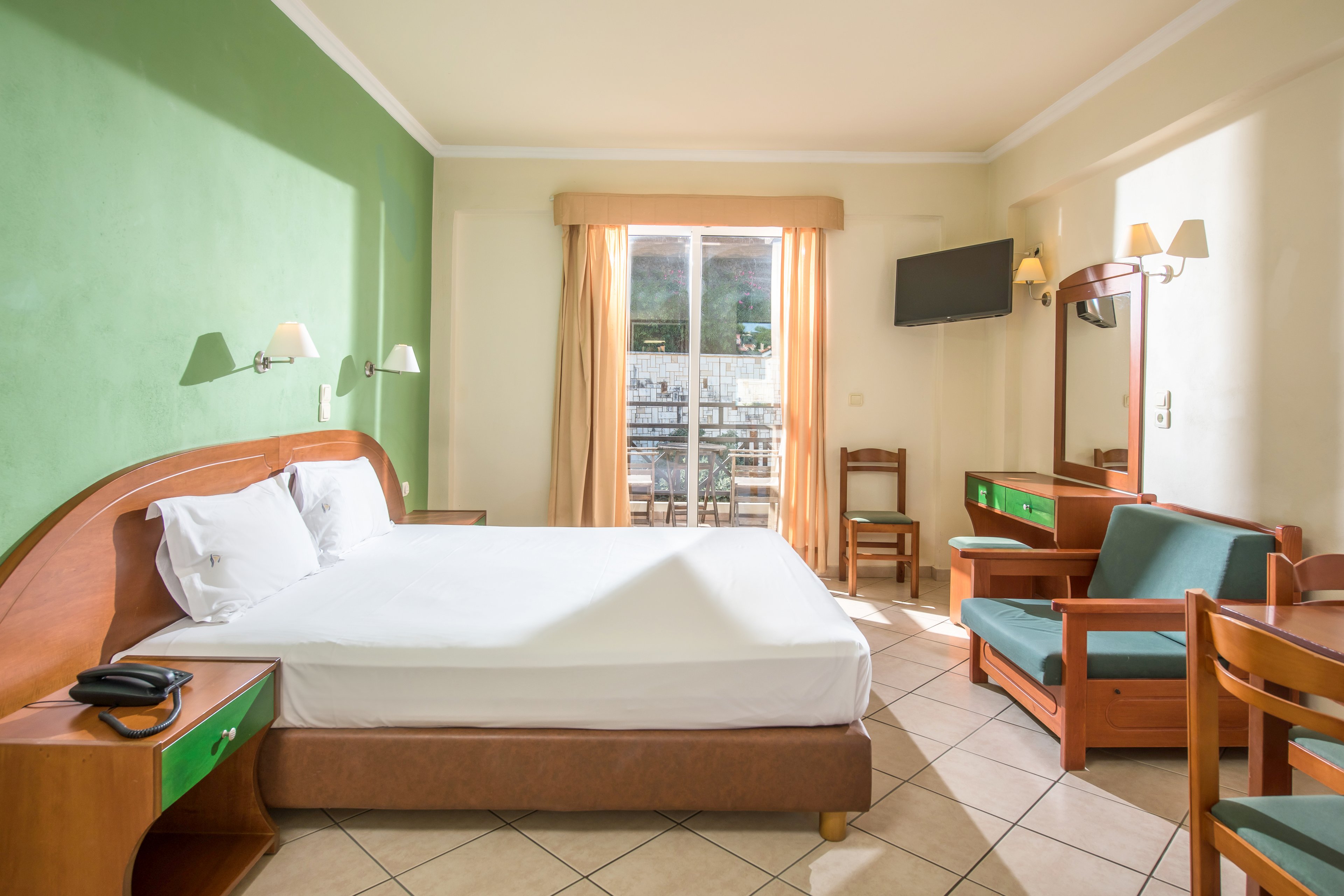 Porto Kalamaki Hotel