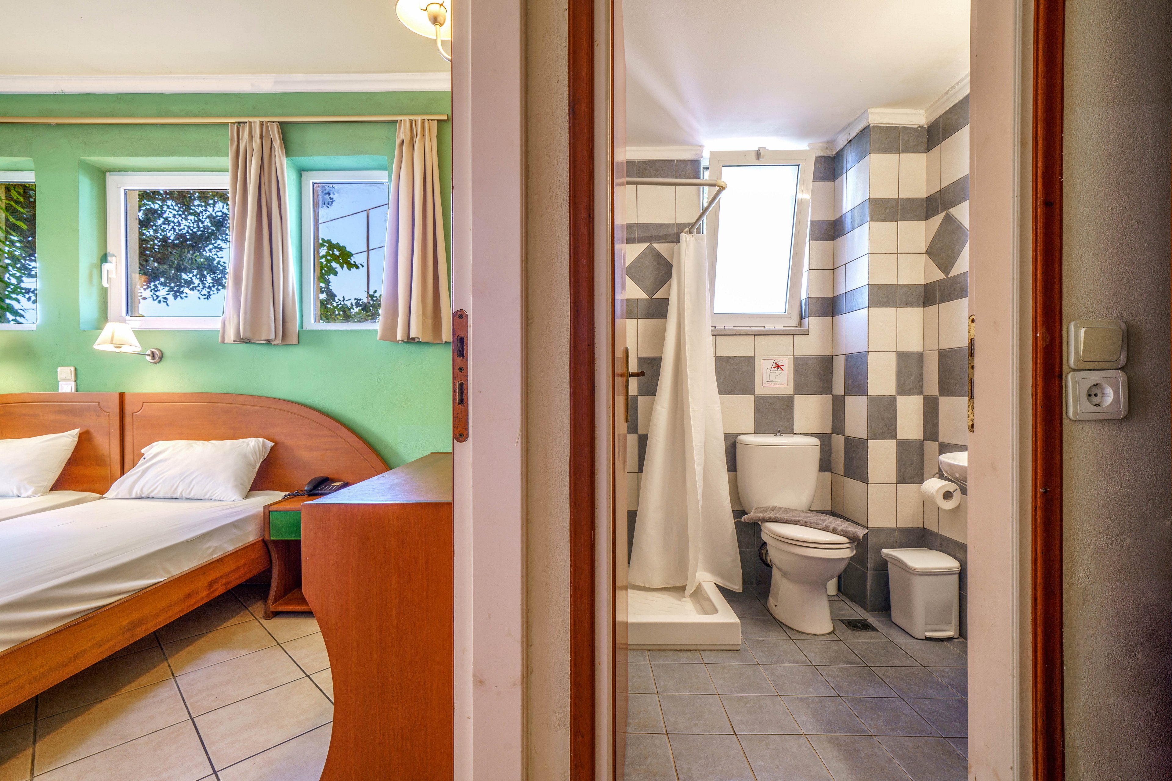 Porto Kalamaki Hotel