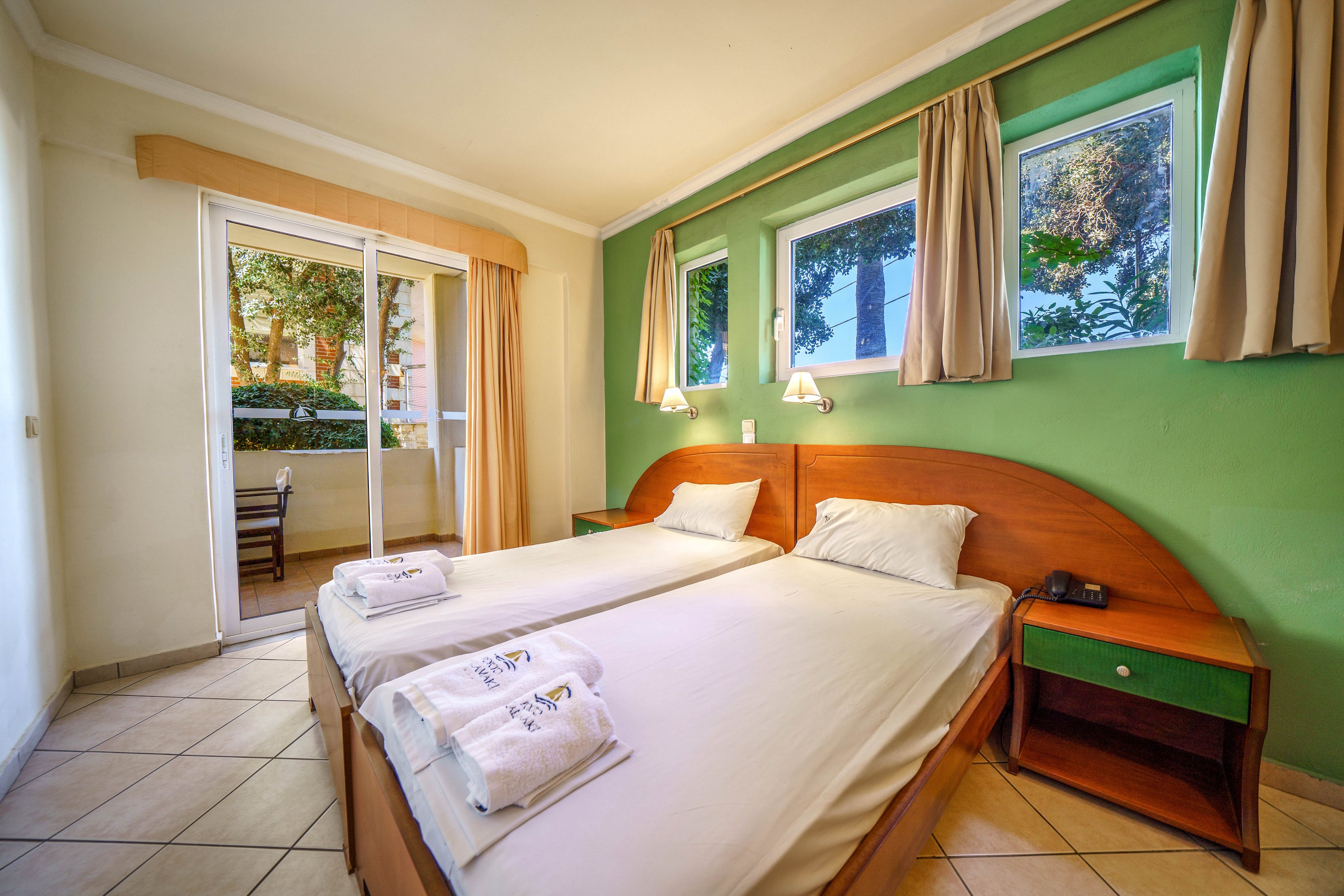 Porto Kalamaki Hotel