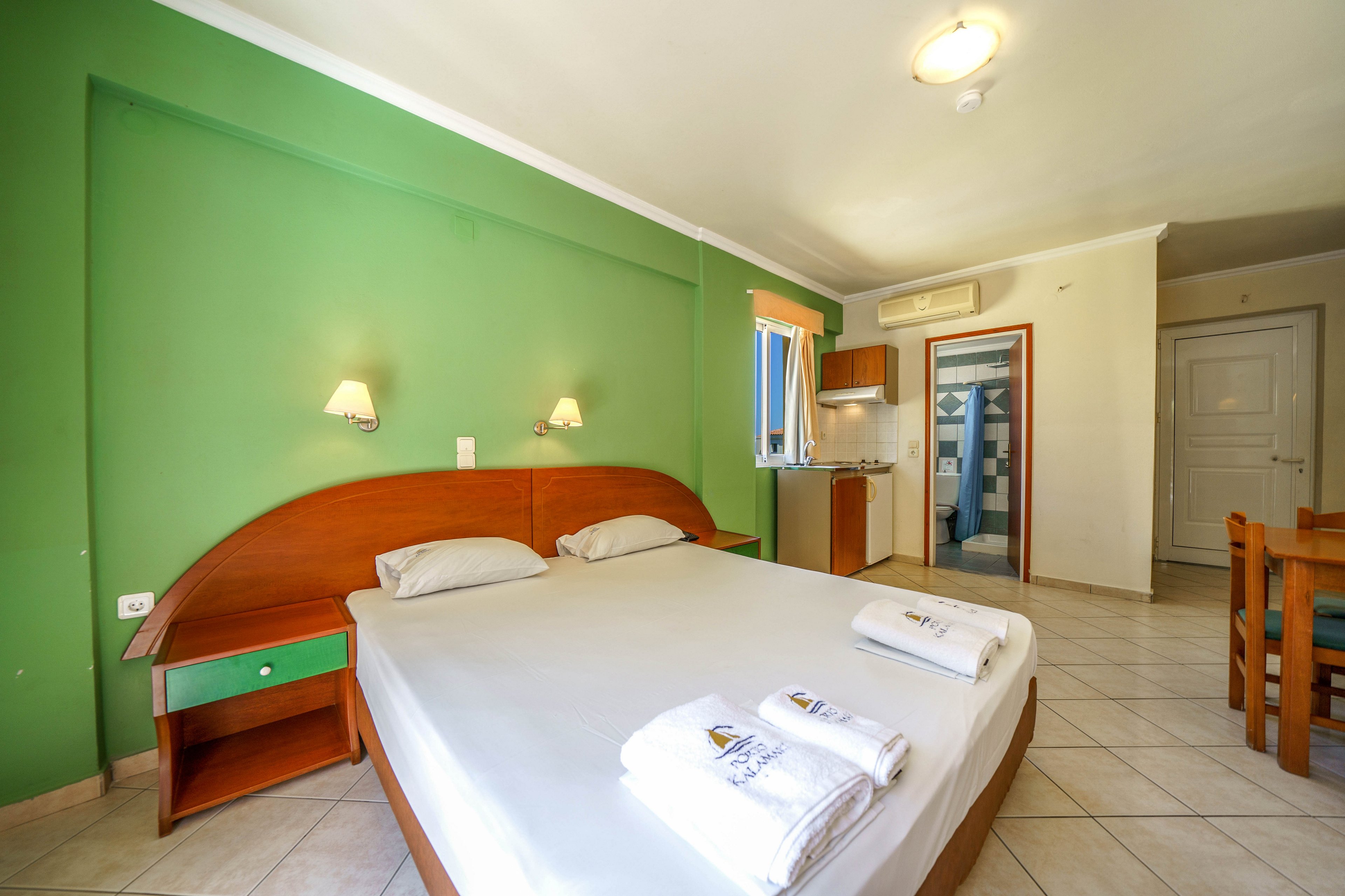 Porto Kalamaki Hotel