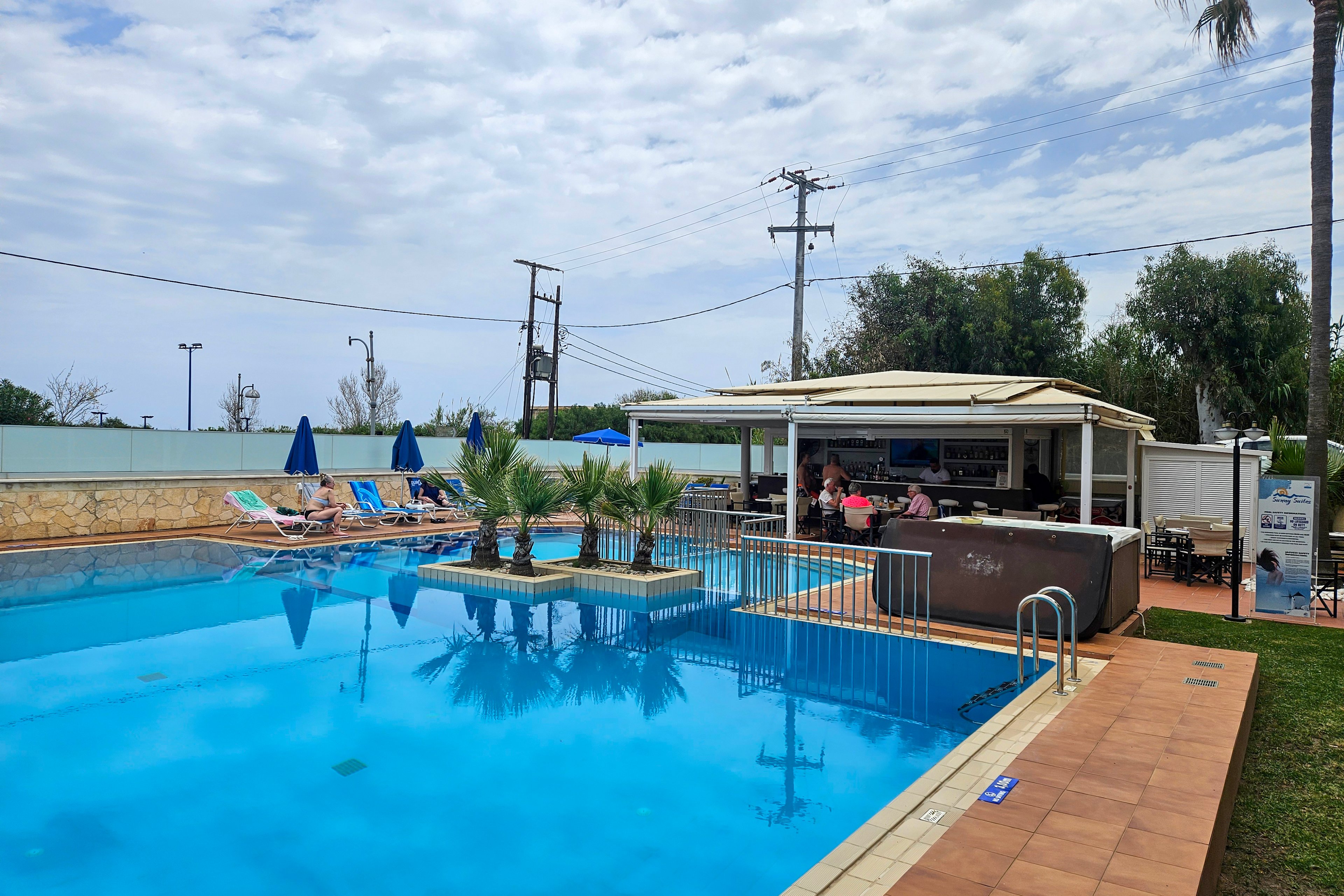 Sunny Suites