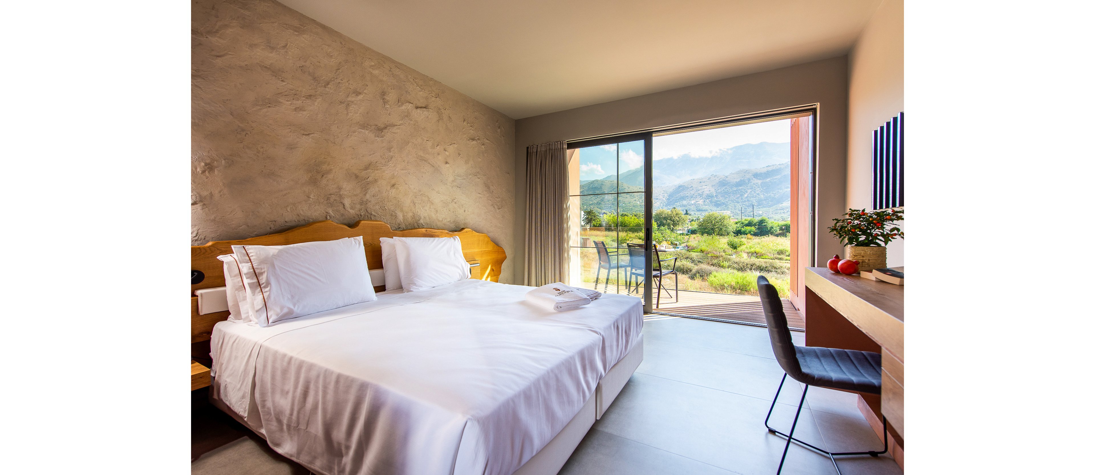 Pilot Amphora Boutique Hotel