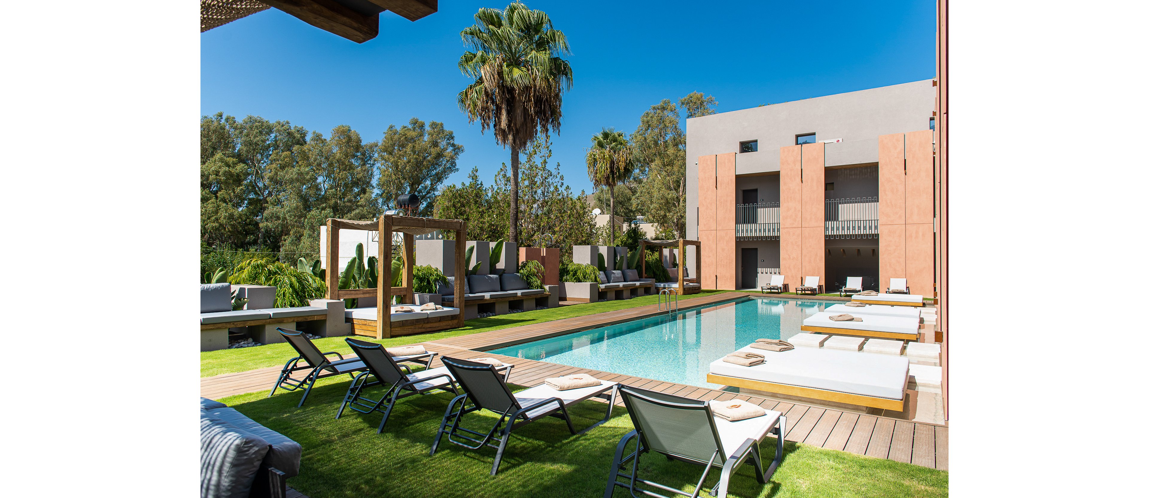 Pilot Amphora Boutique Hotel