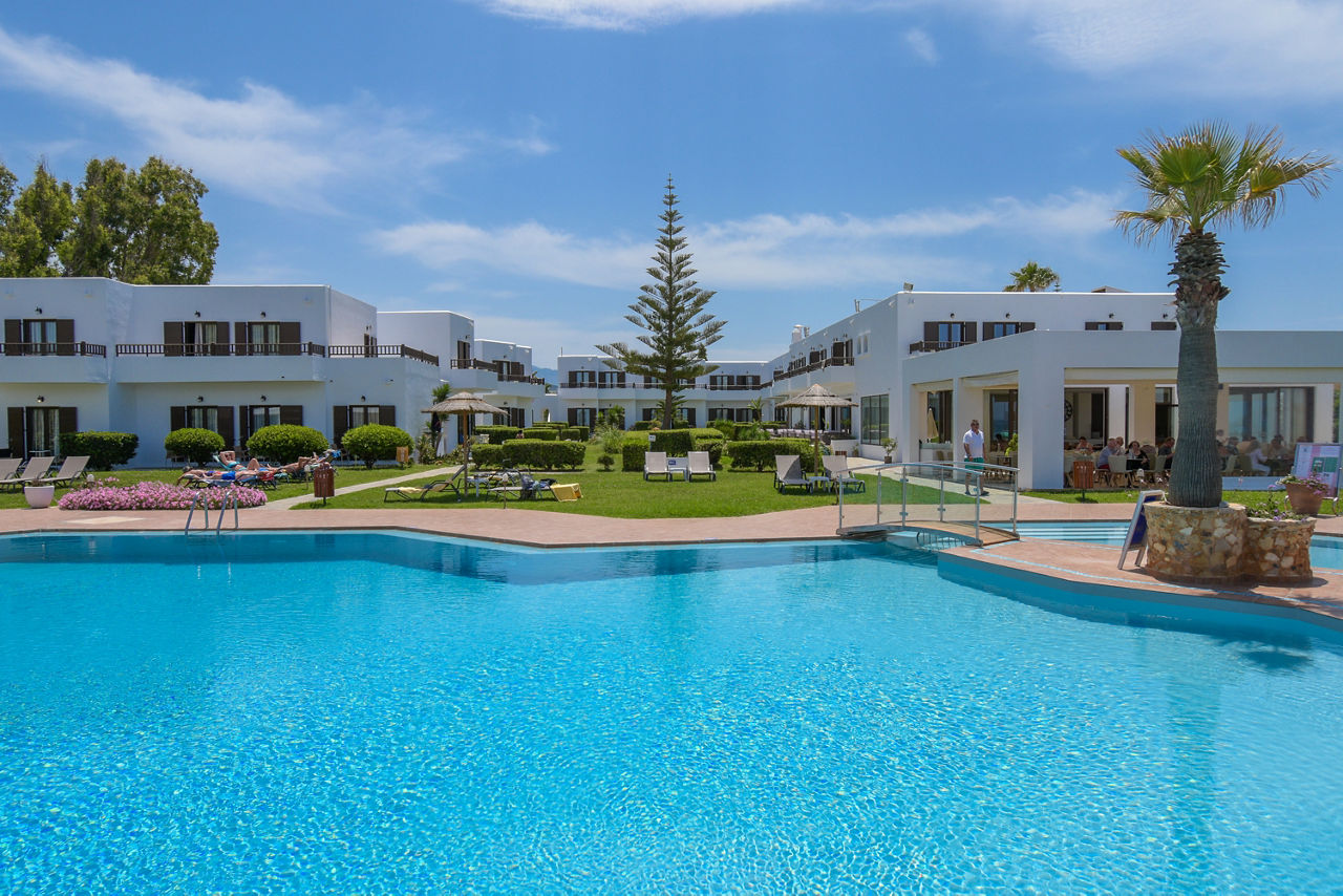 Geraniotis Hotel & Resort