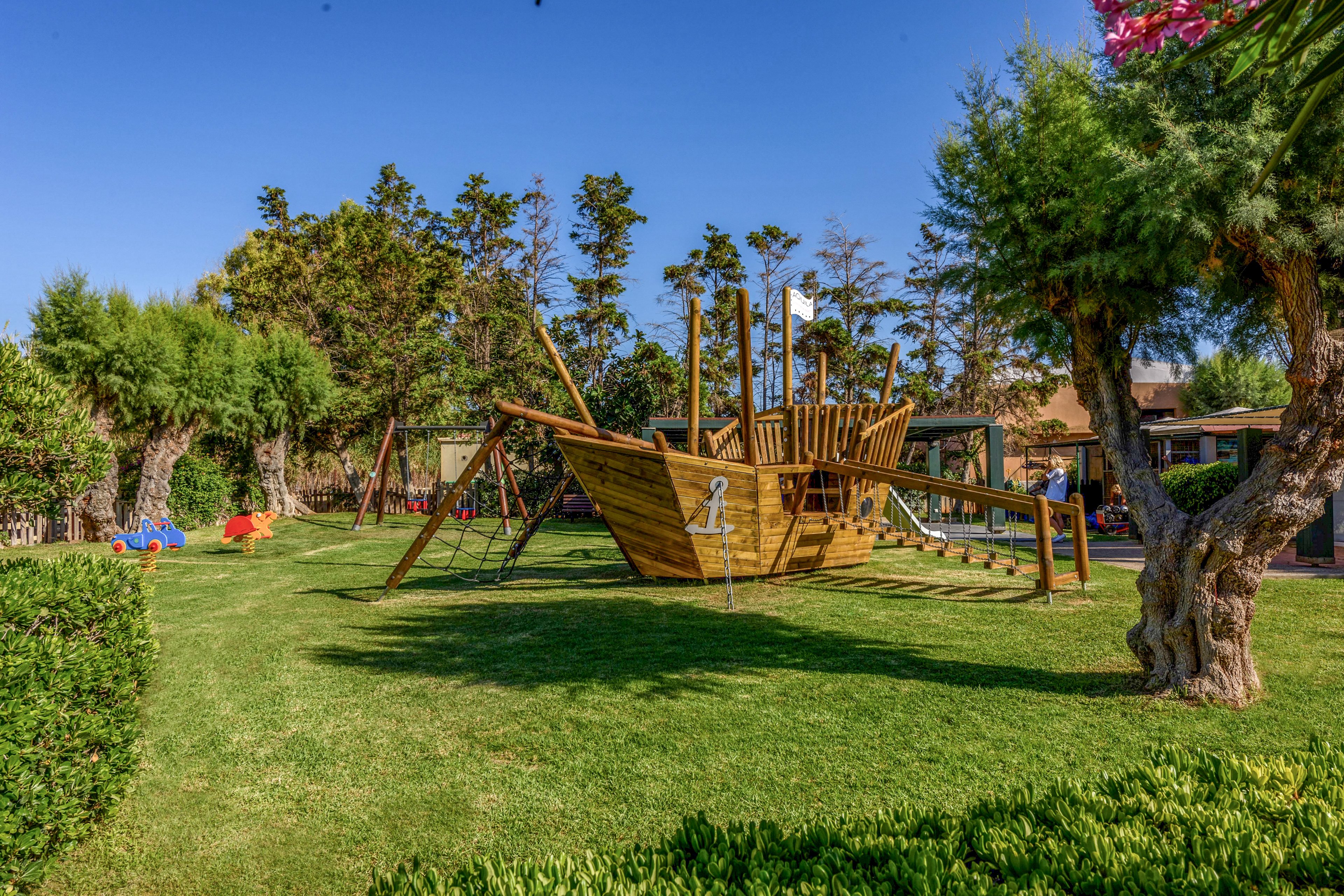 Aquila Rithymna Beach.