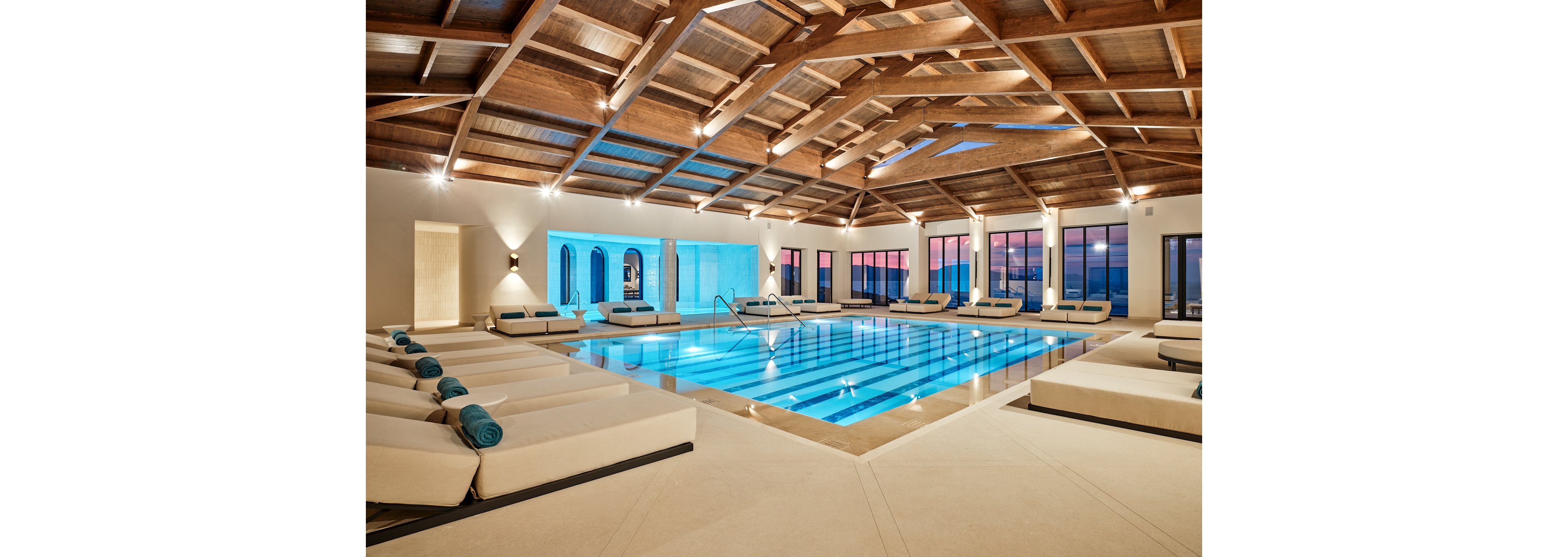 Oros Luxury Beach Resort.