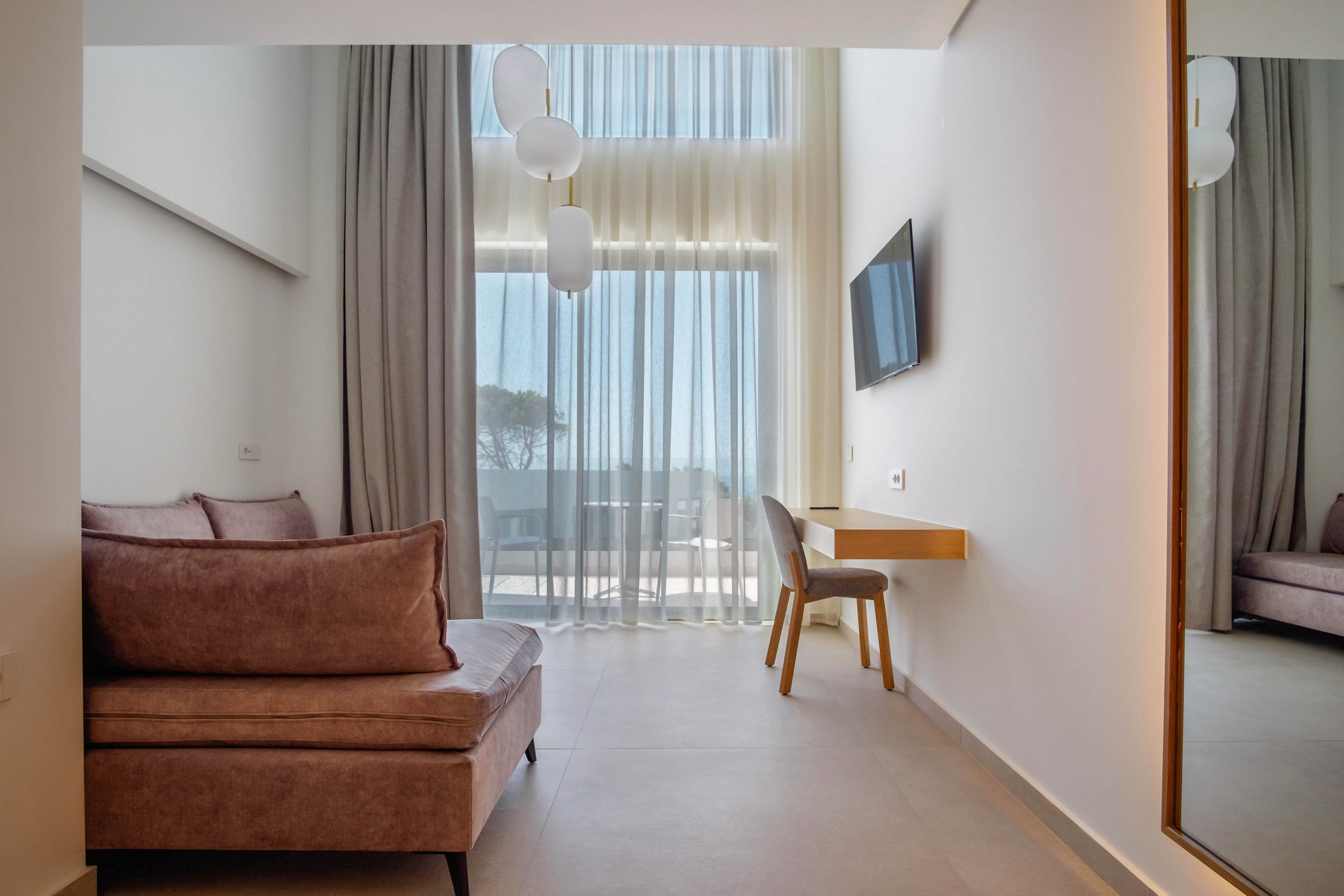 Phos Hotel