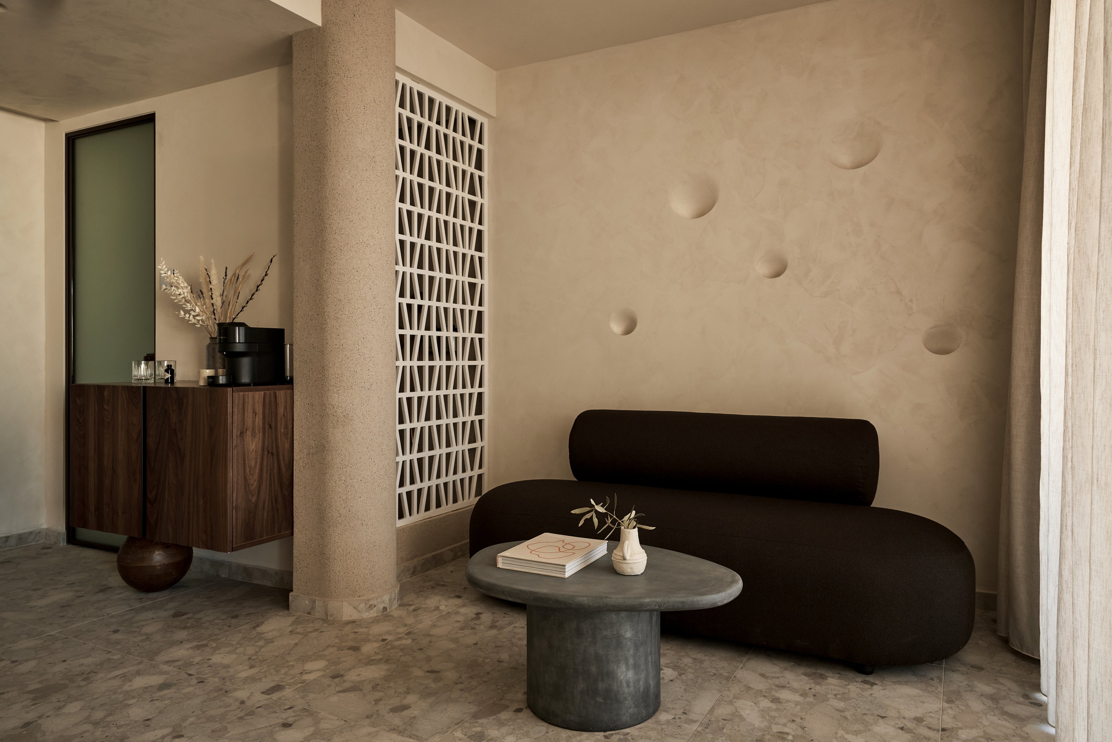 Uzenie All Suites Boutique Resort