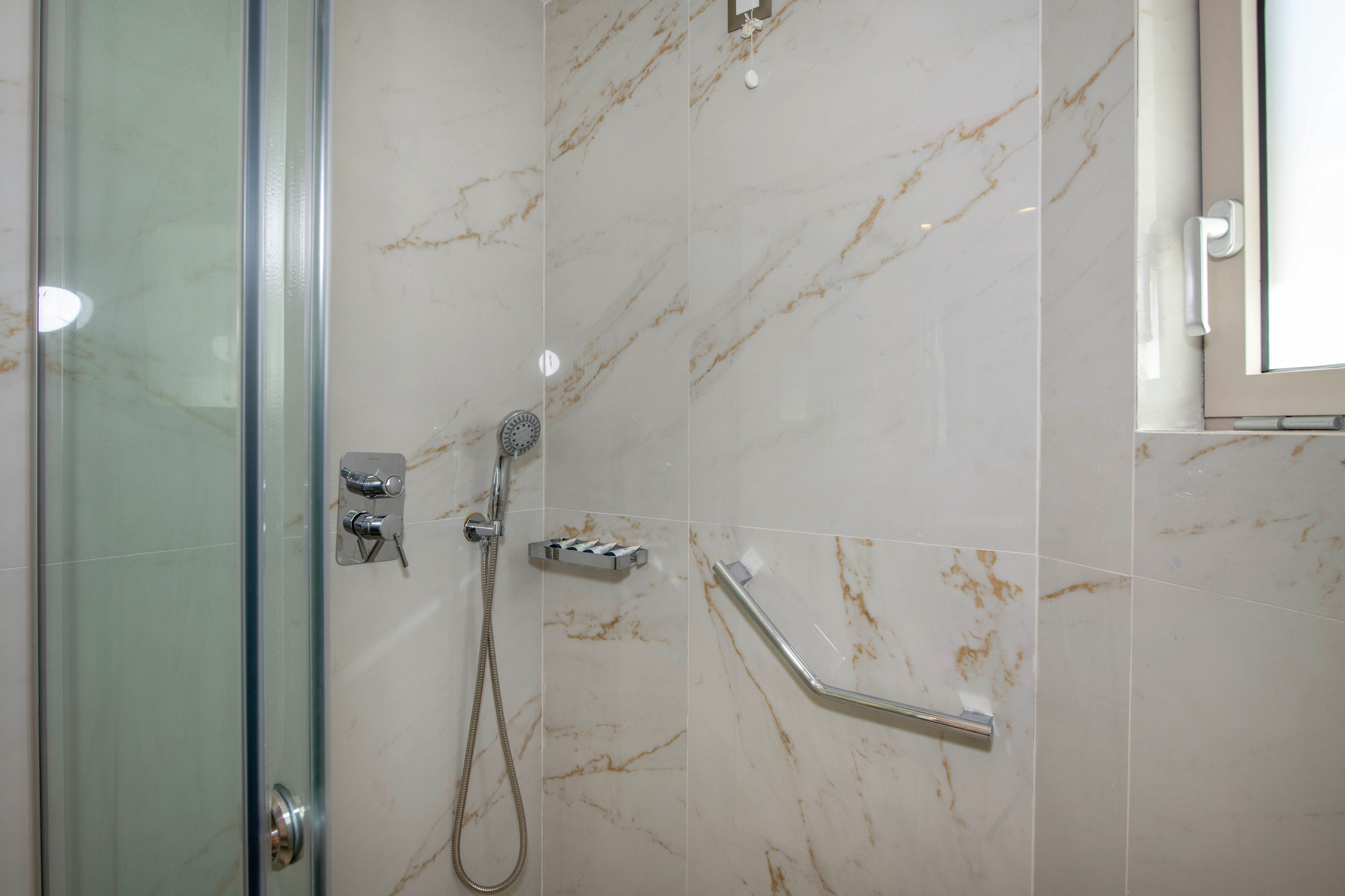 Vantaris Luxury Beach Resort