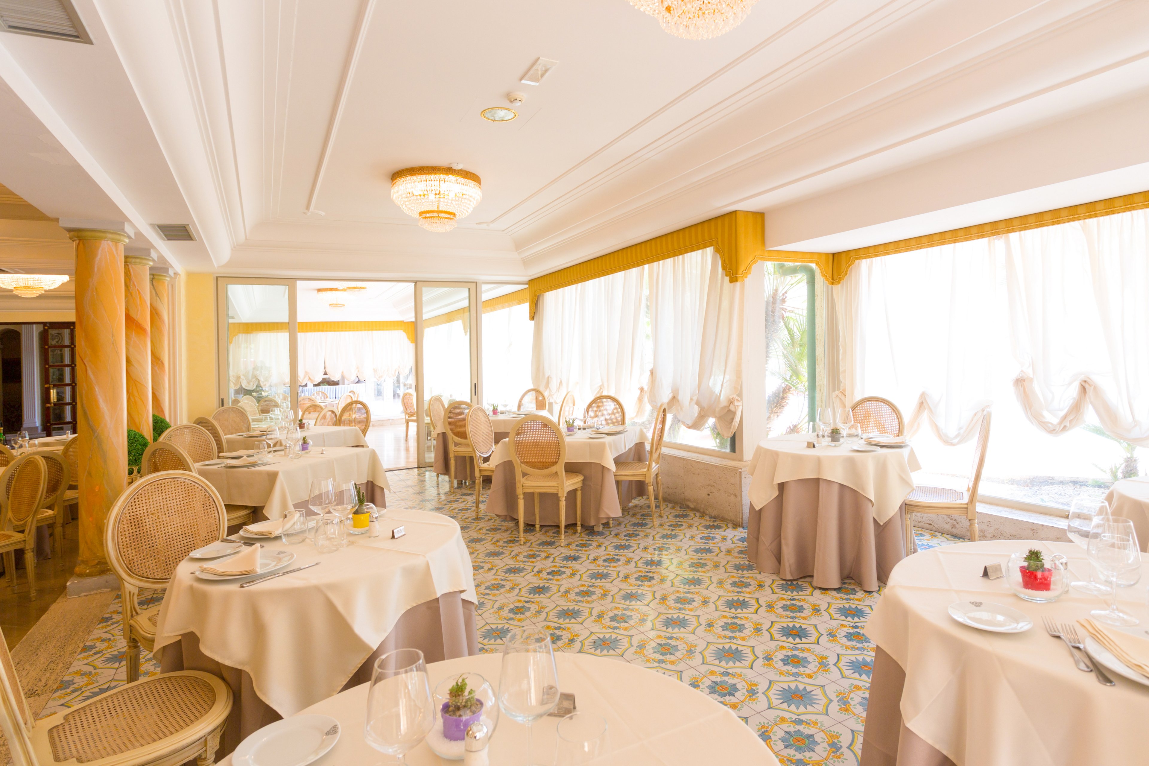 Hellenia Yachting Hotel