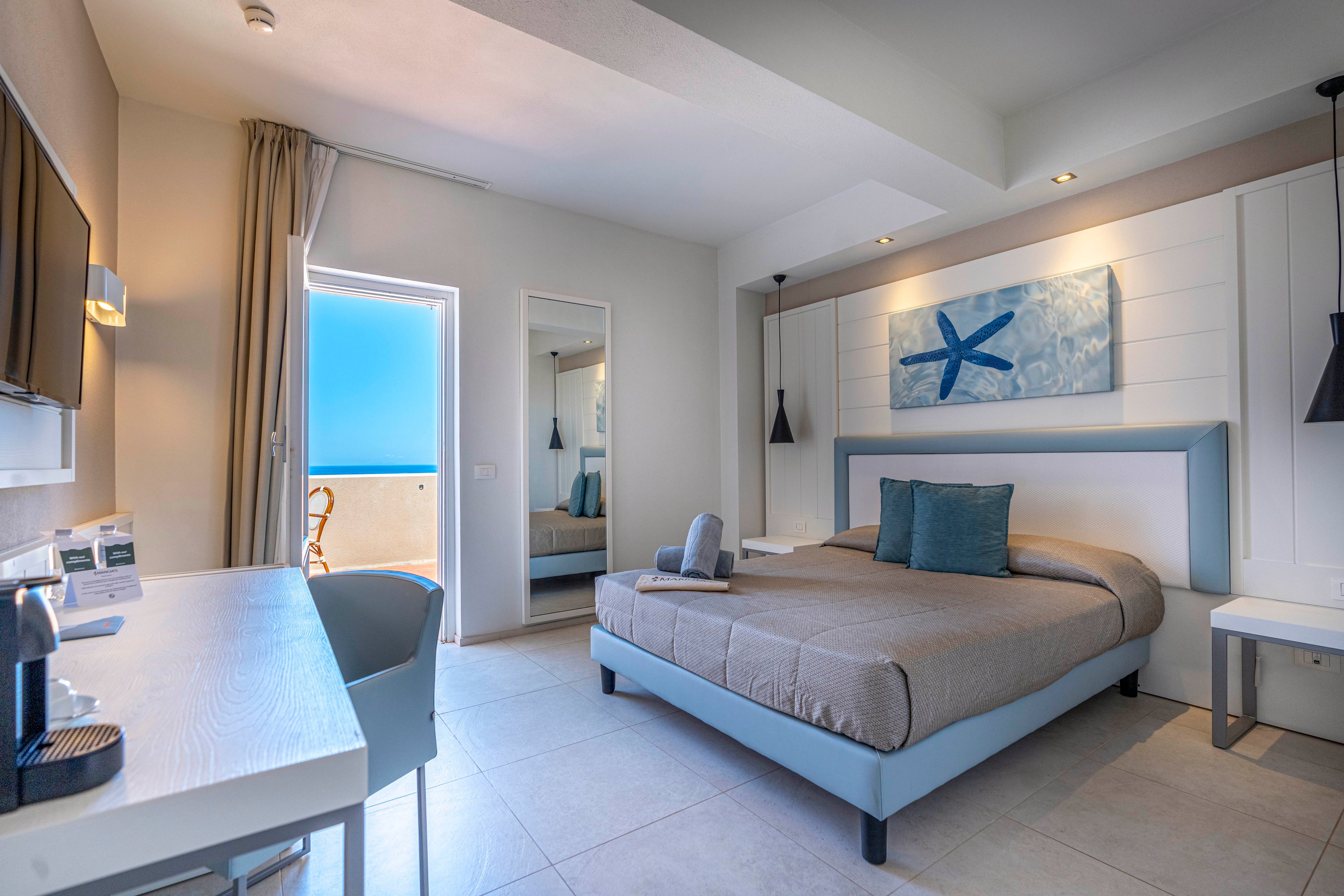 Mangia's Pollina Resort