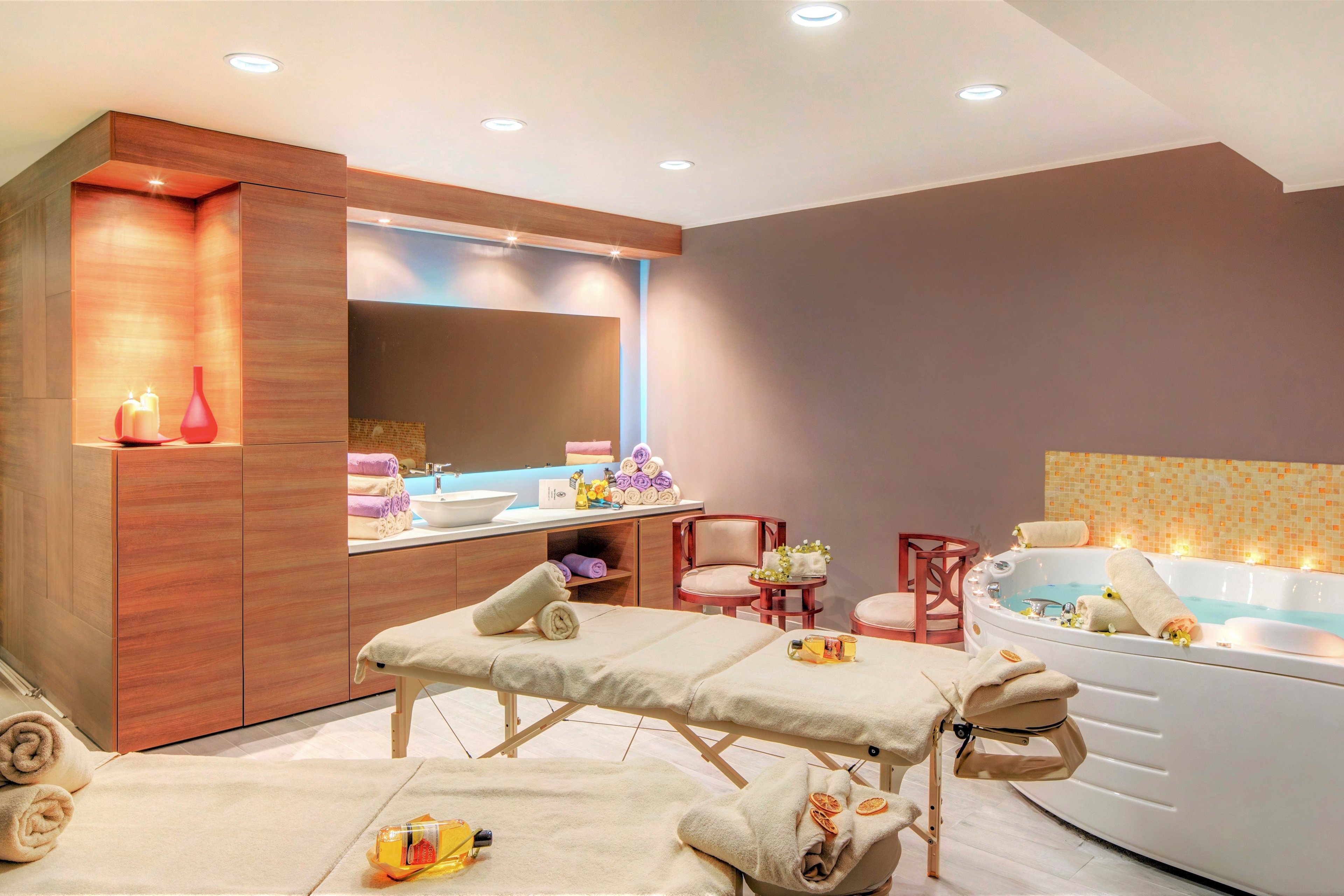 Royal Princess Hotel