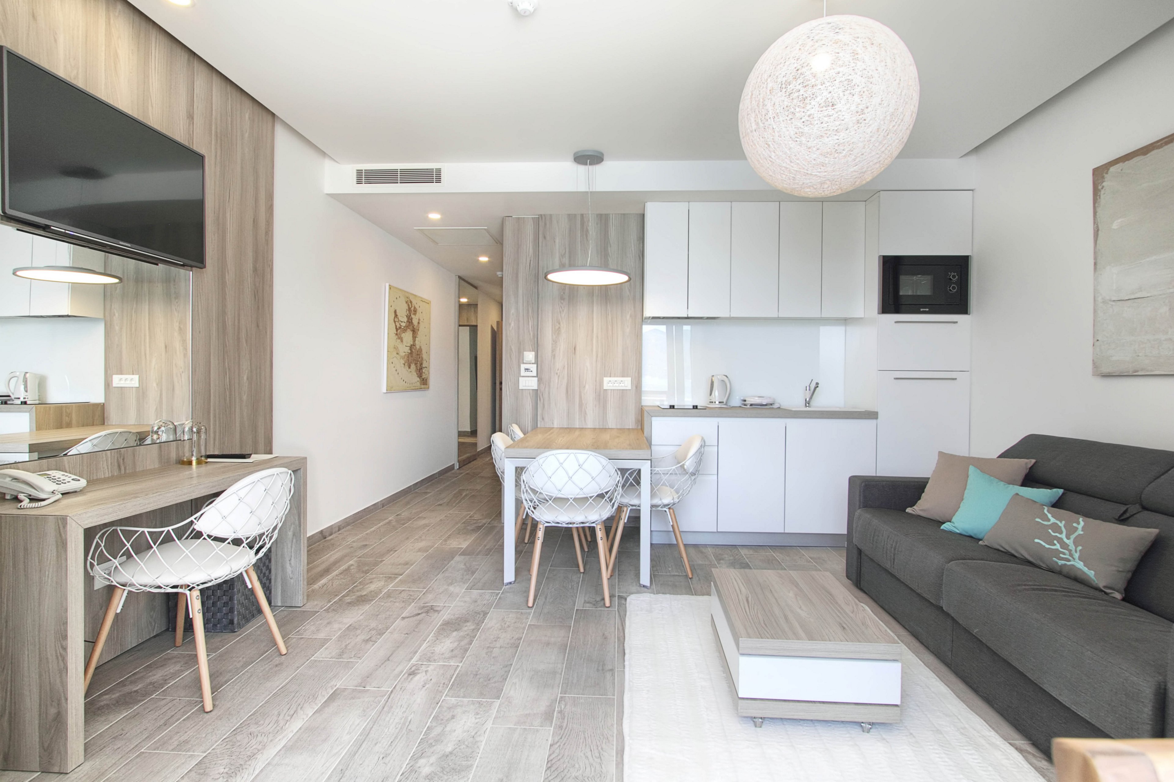 Kalamota Beach House