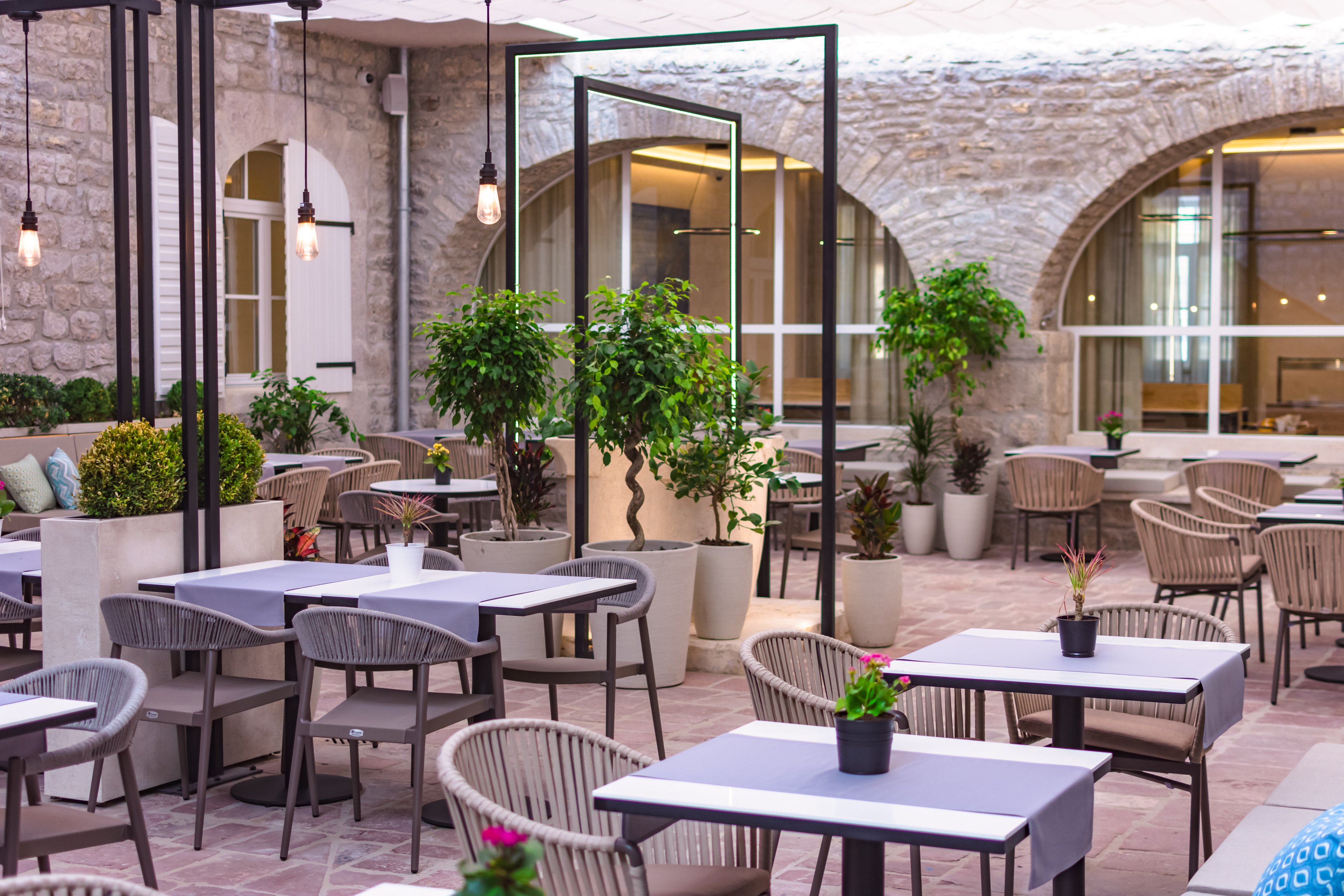 Lazure Hotel & Marina