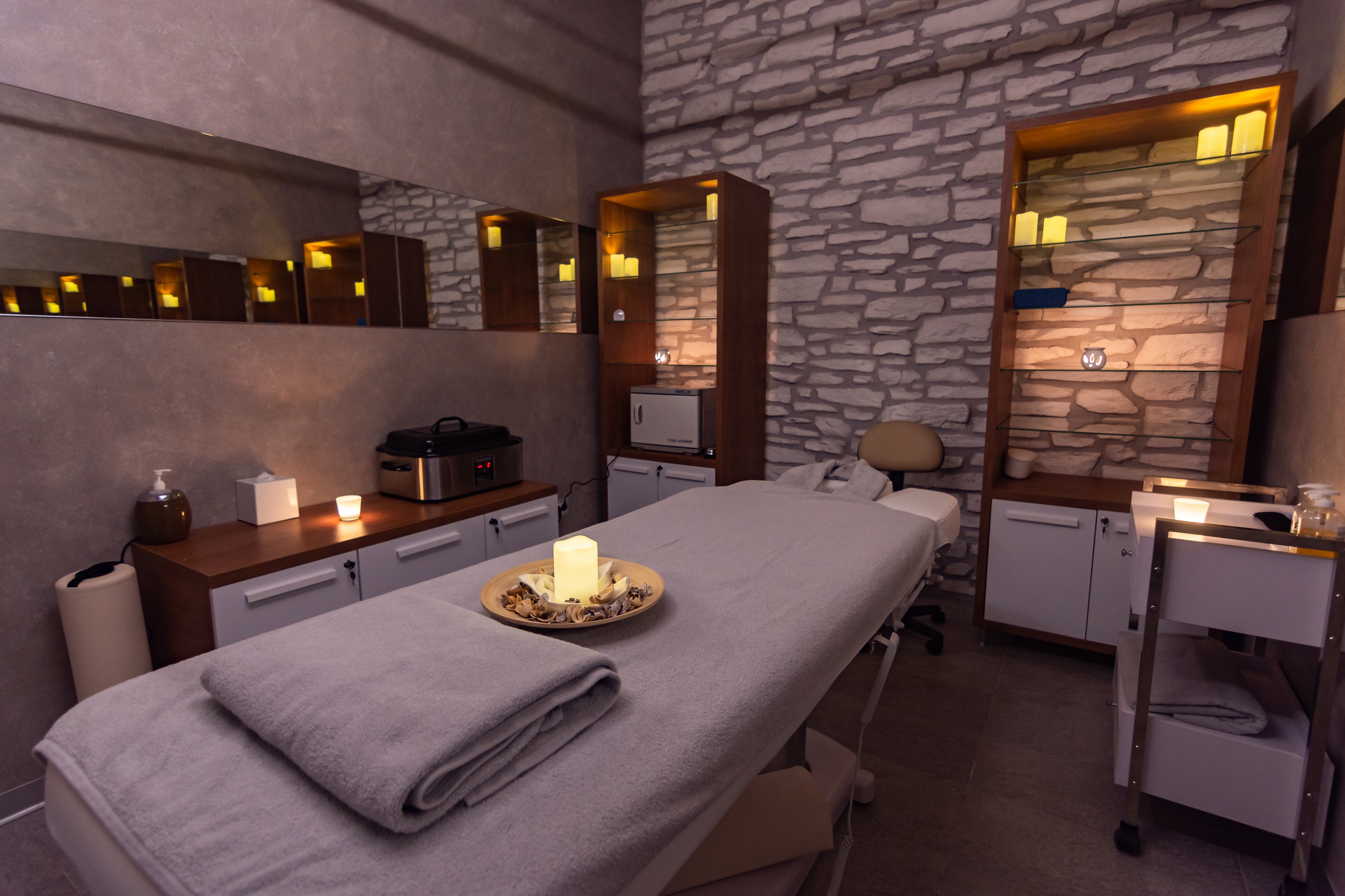 Lazure Hotel & Marina