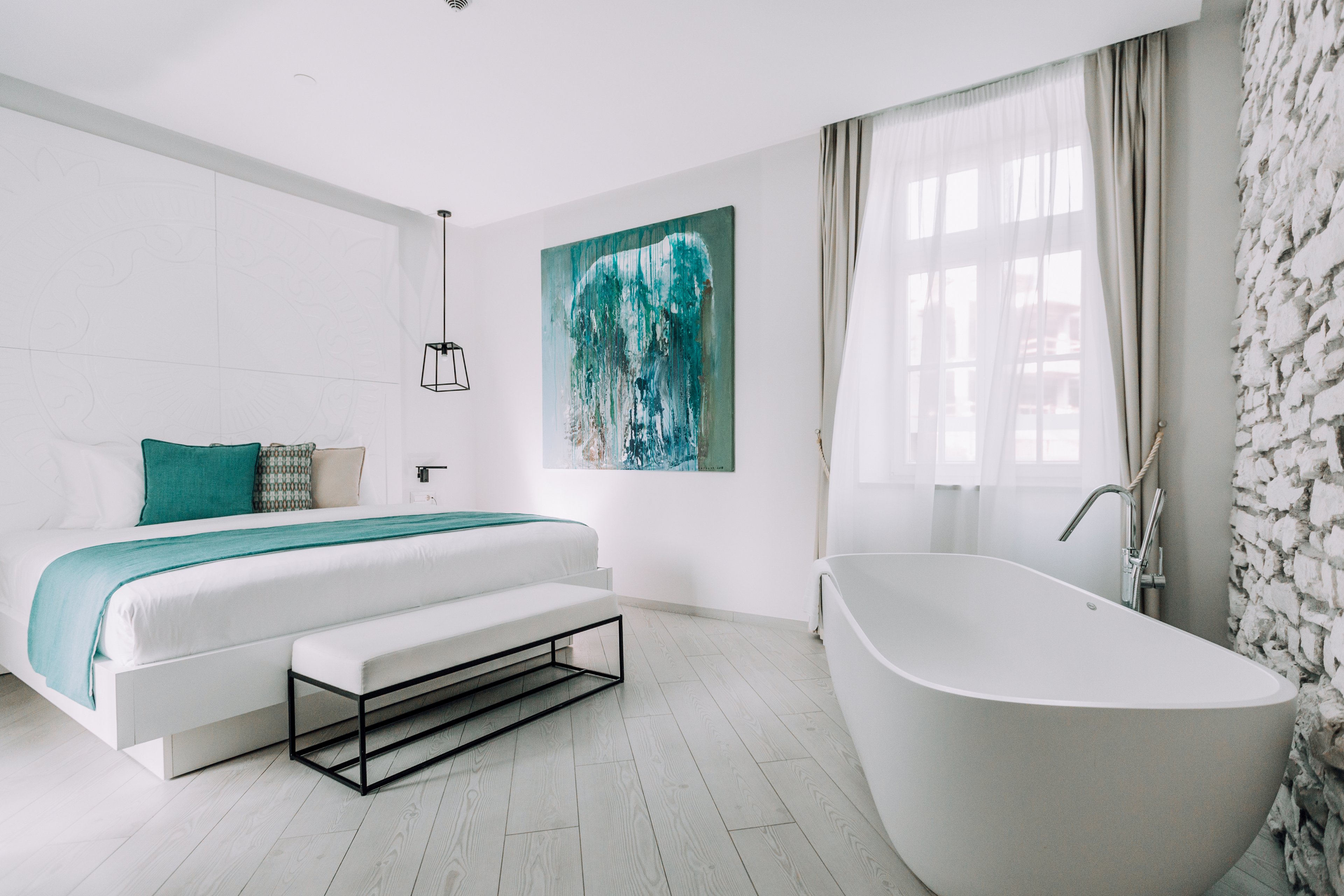 Lazure Hotel & Marina