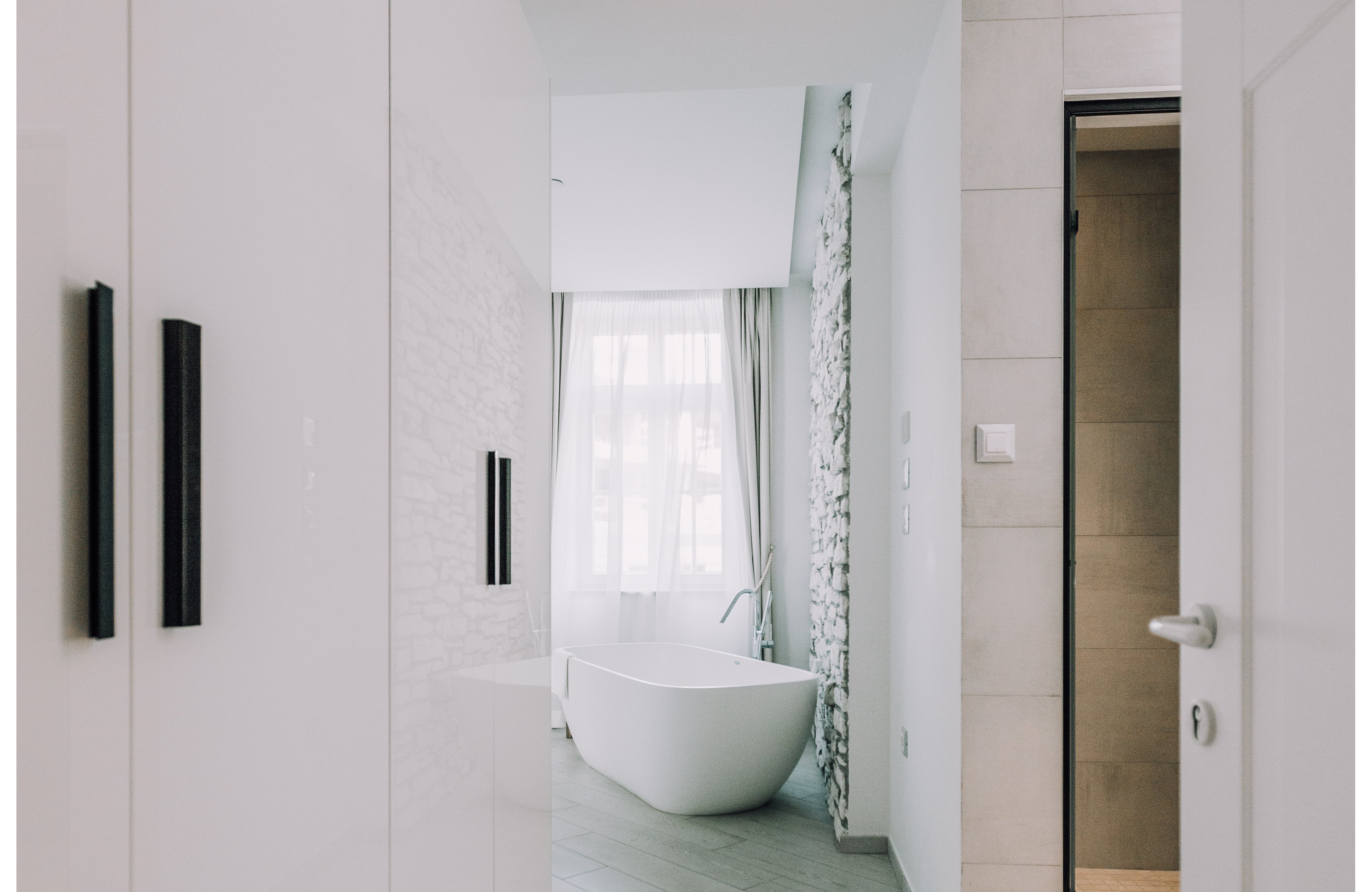 Lazure Hotel & Marina