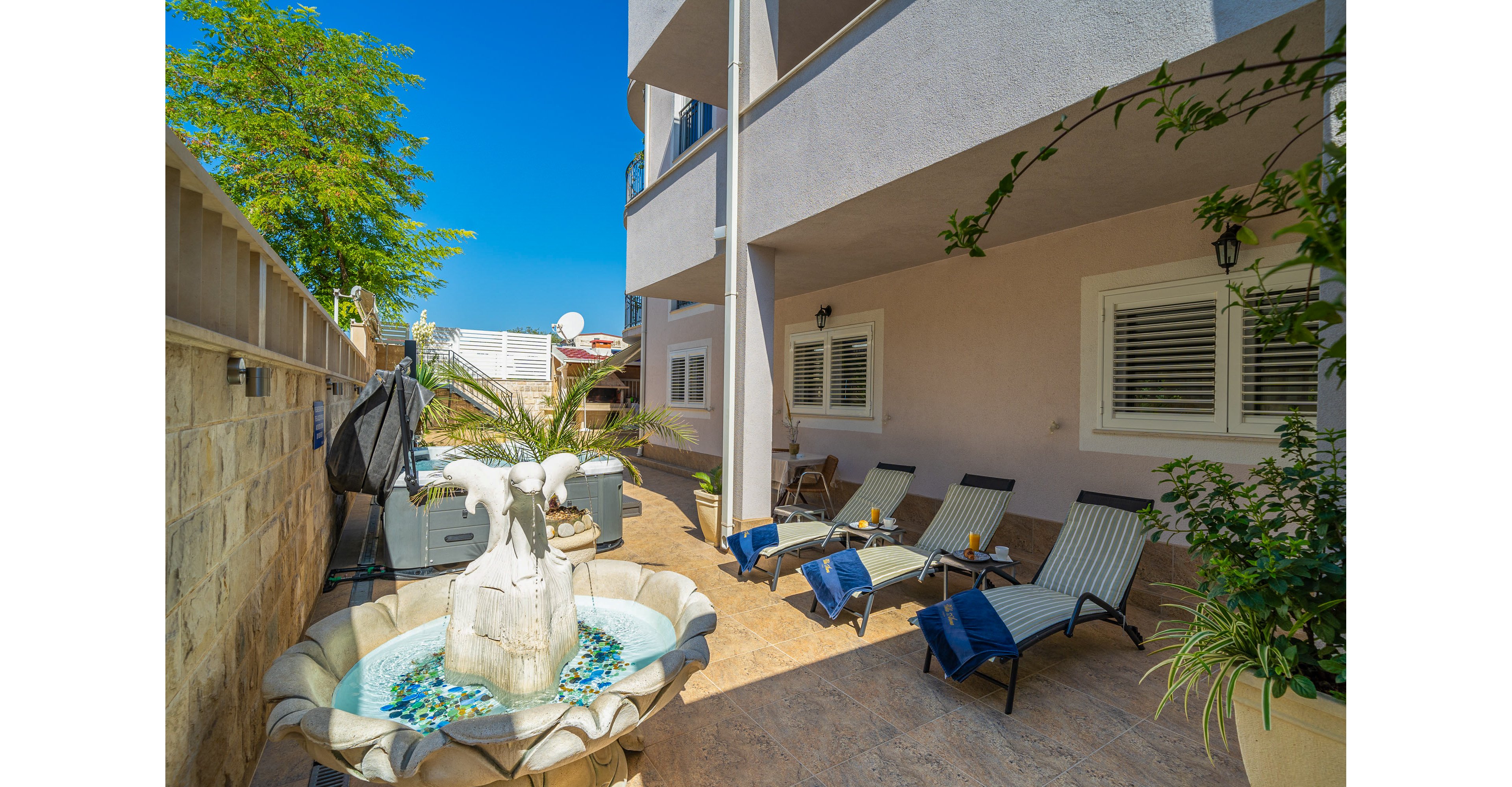 Apartments Villa Aura