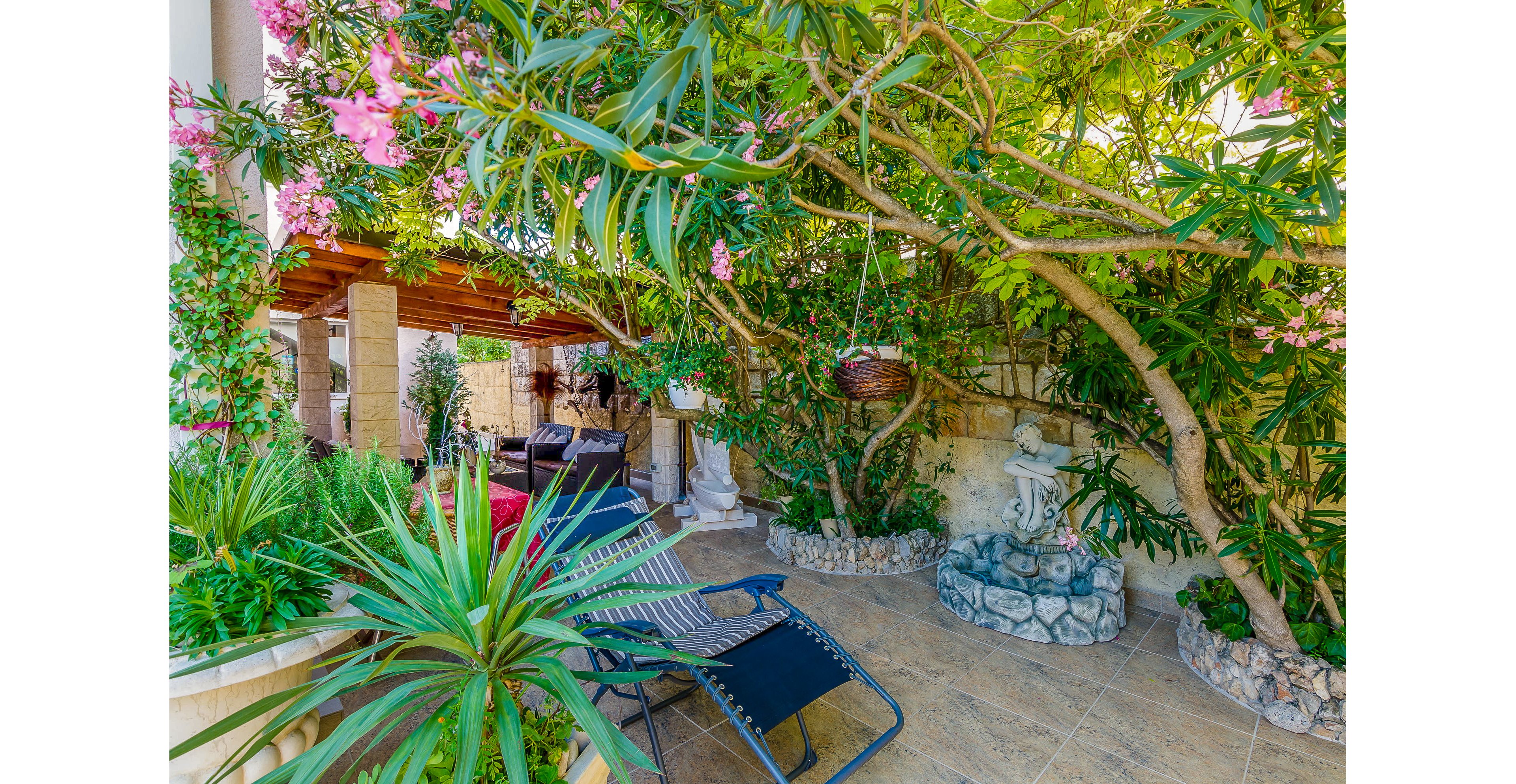 Apartments Villa Aura