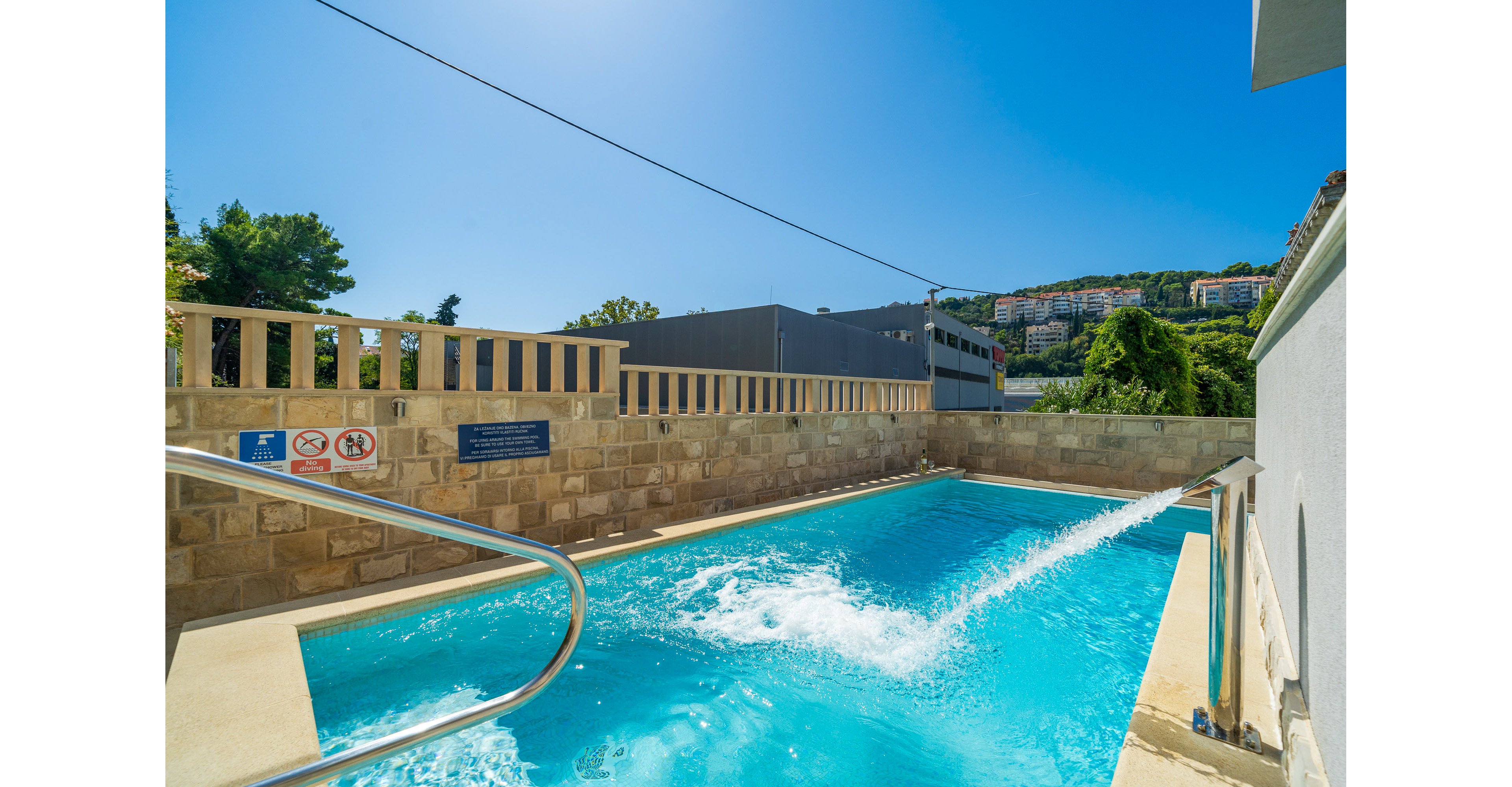 Apartments Villa Aura