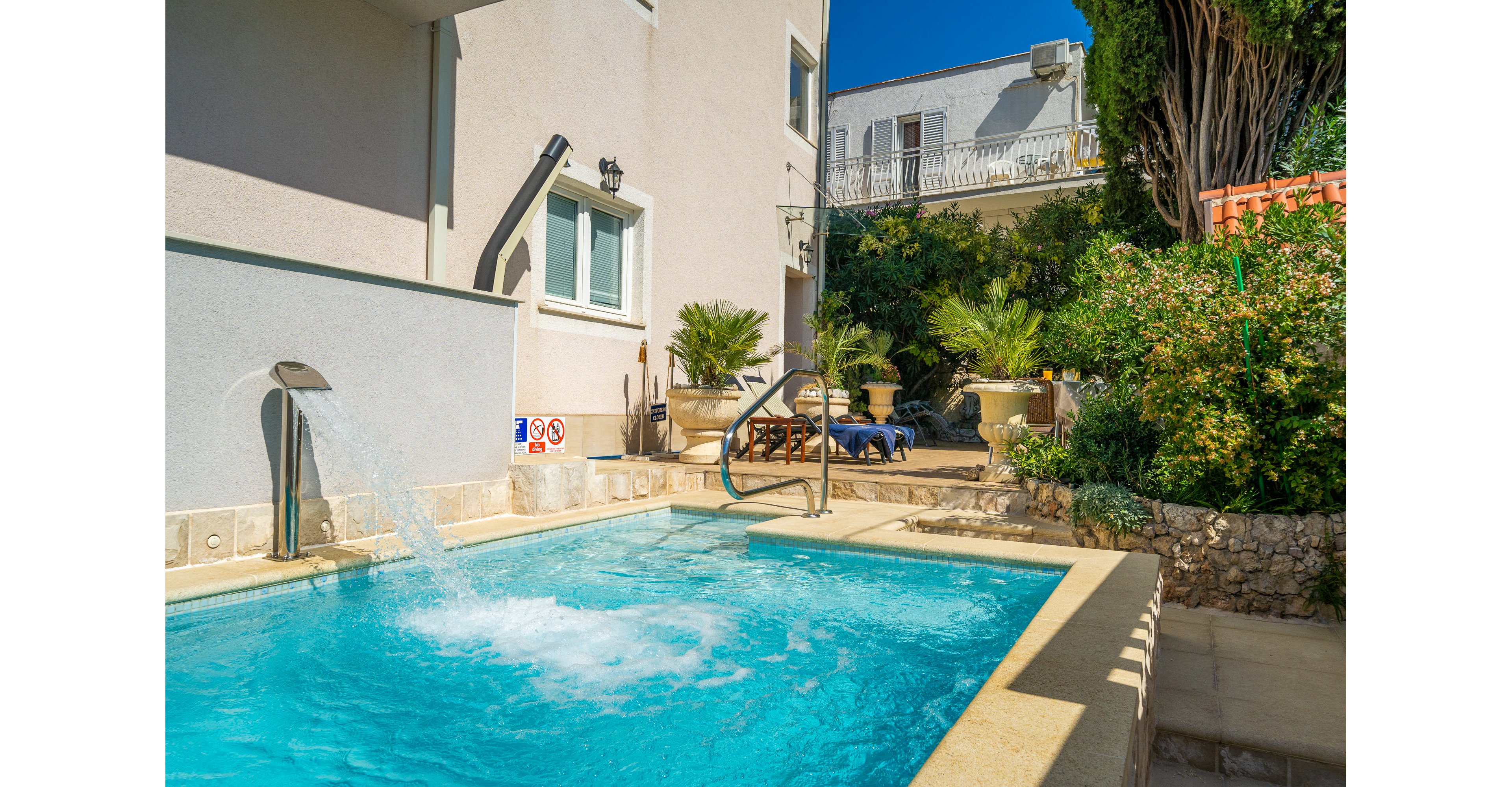 Apartments Villa Aura