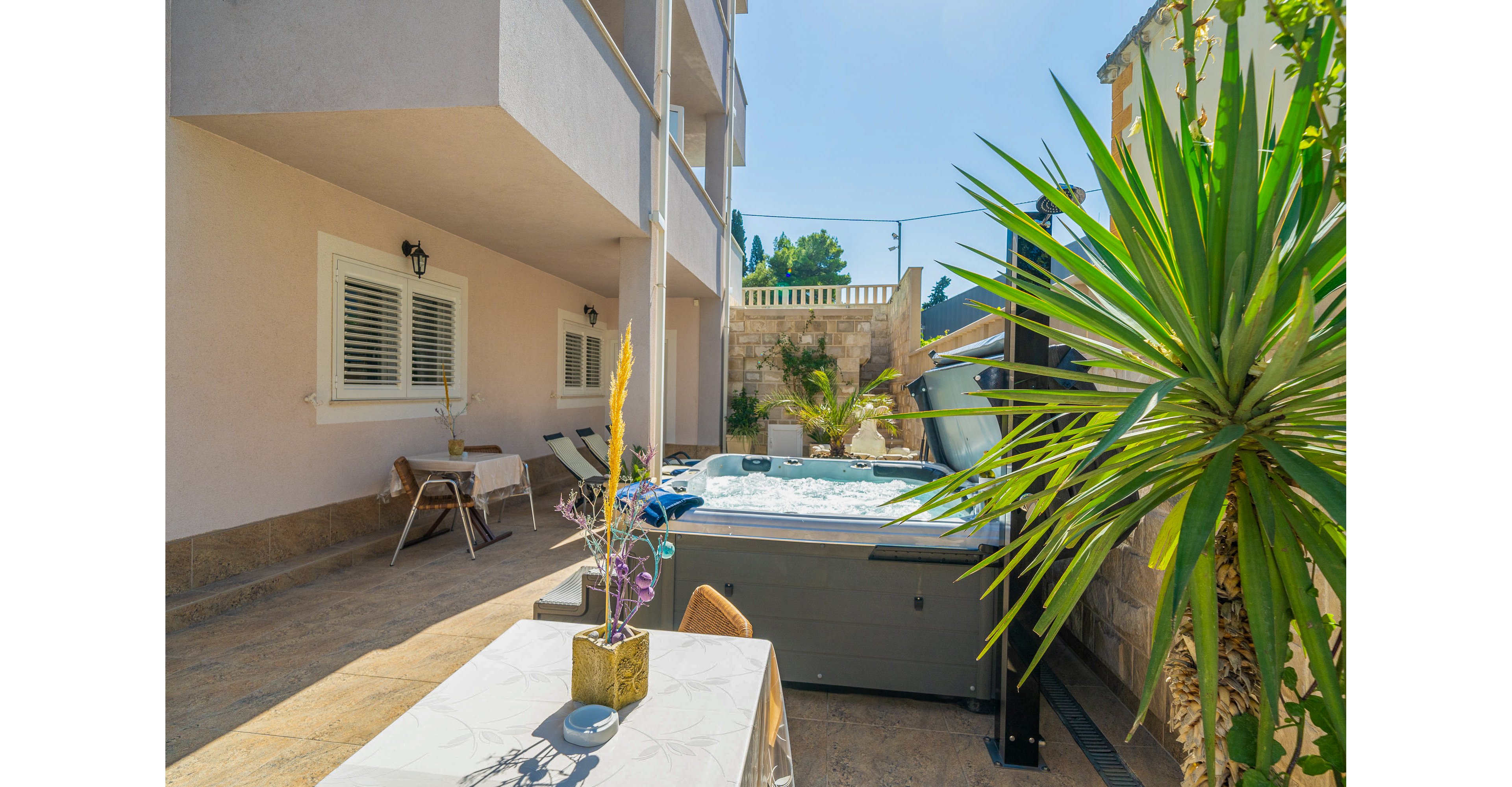 Apartments Villa Aura