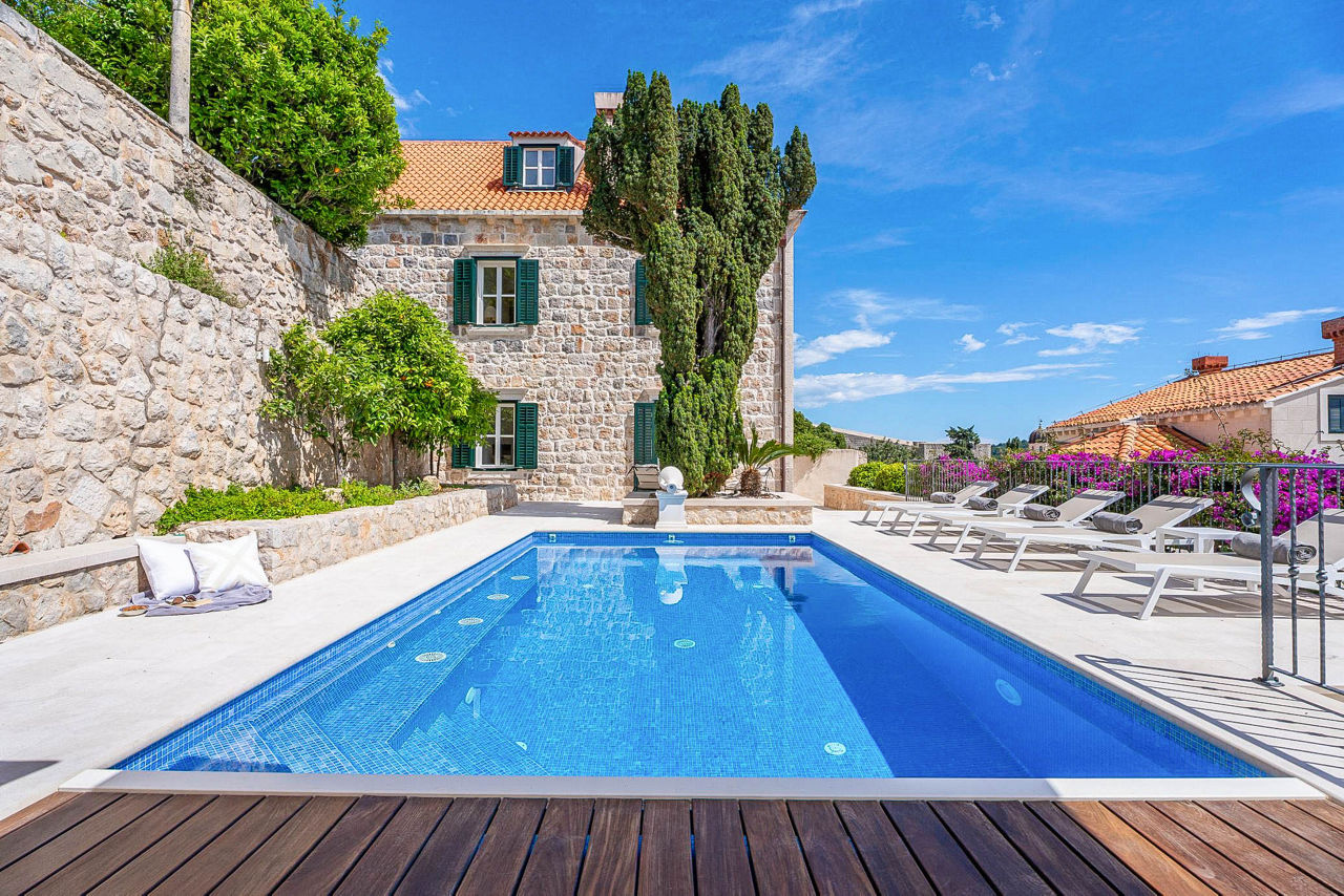 Villa Fine Stone