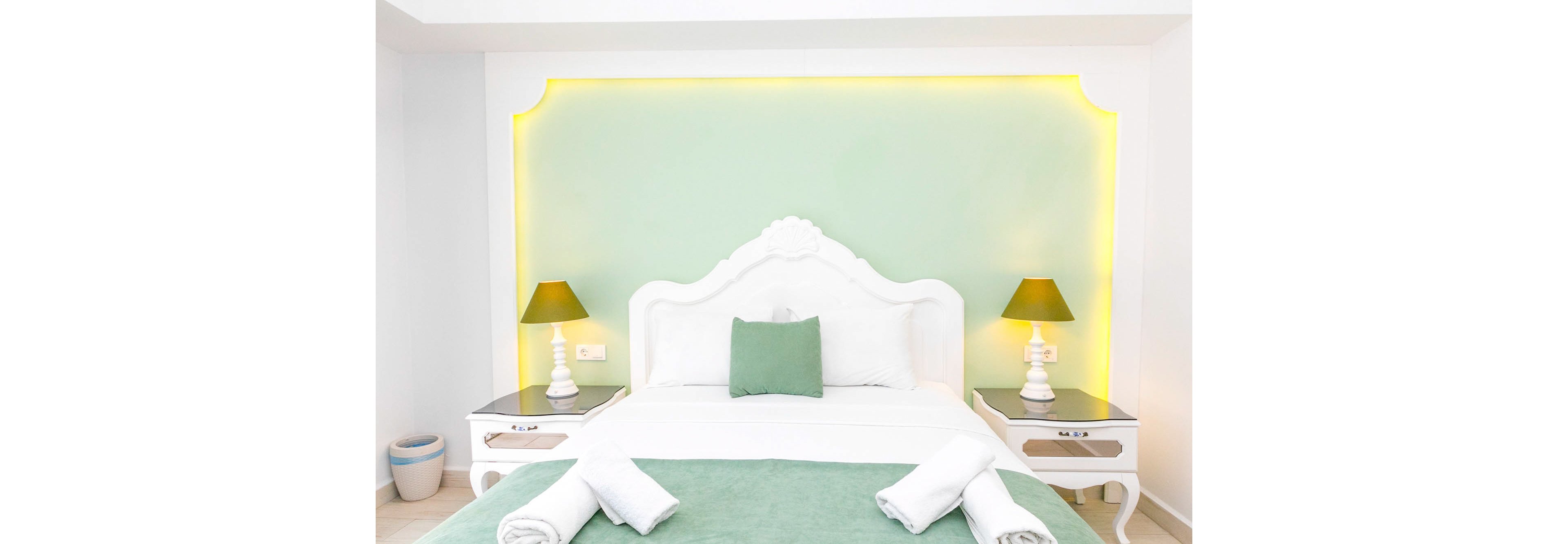 Montebello Deluxe Hotel