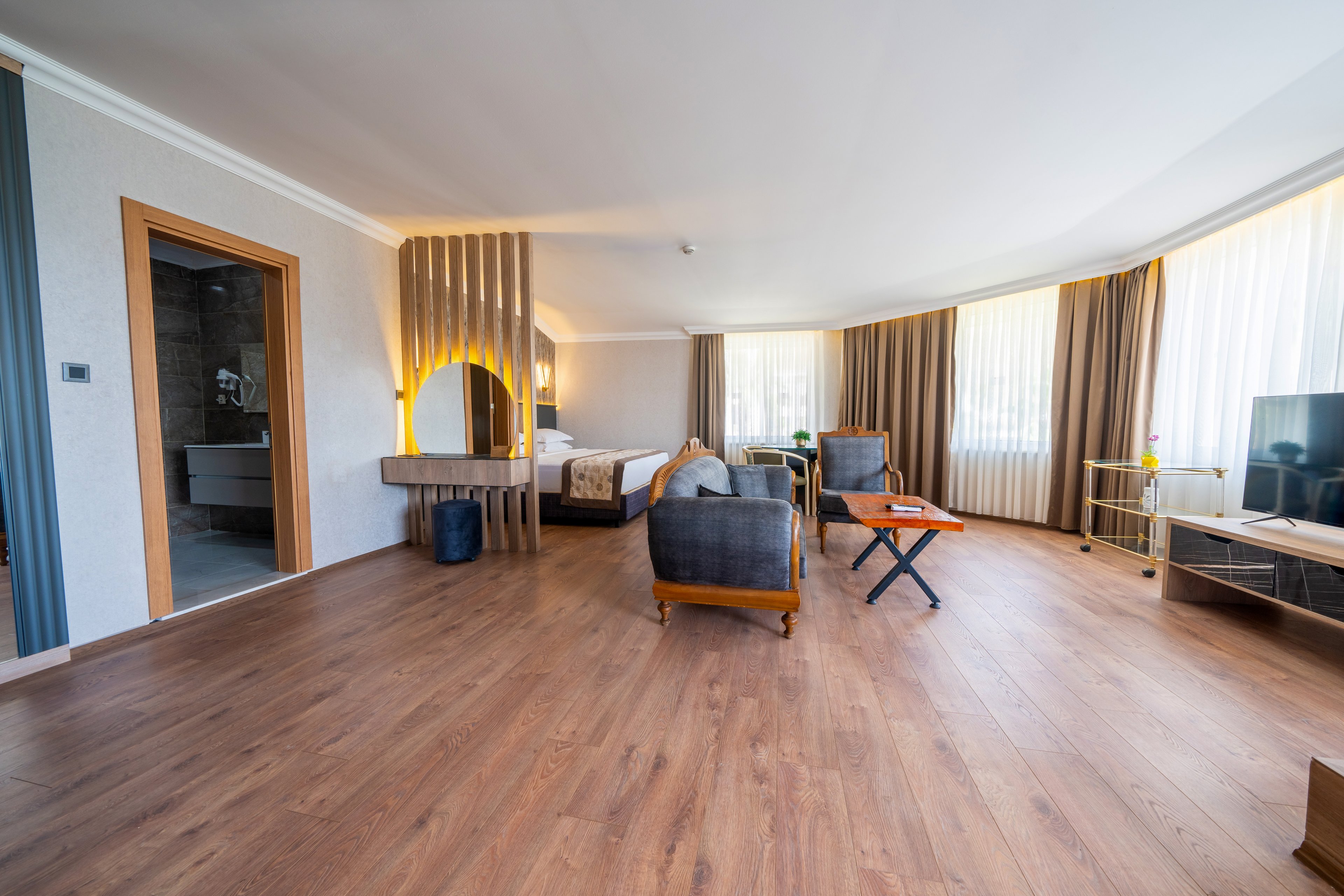 L'Etoile Beach Hotel