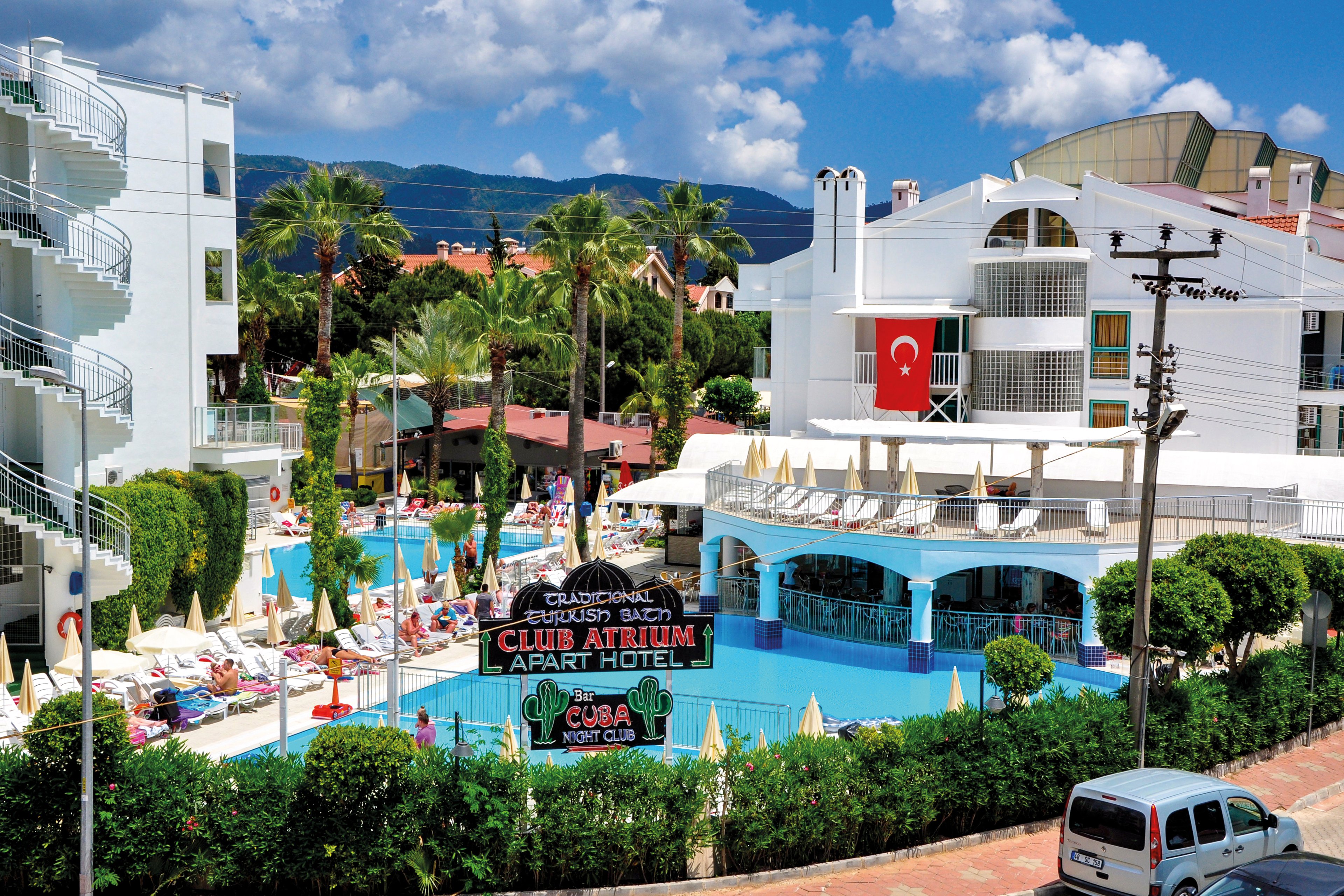 Club Atrium Hotel & Apartments