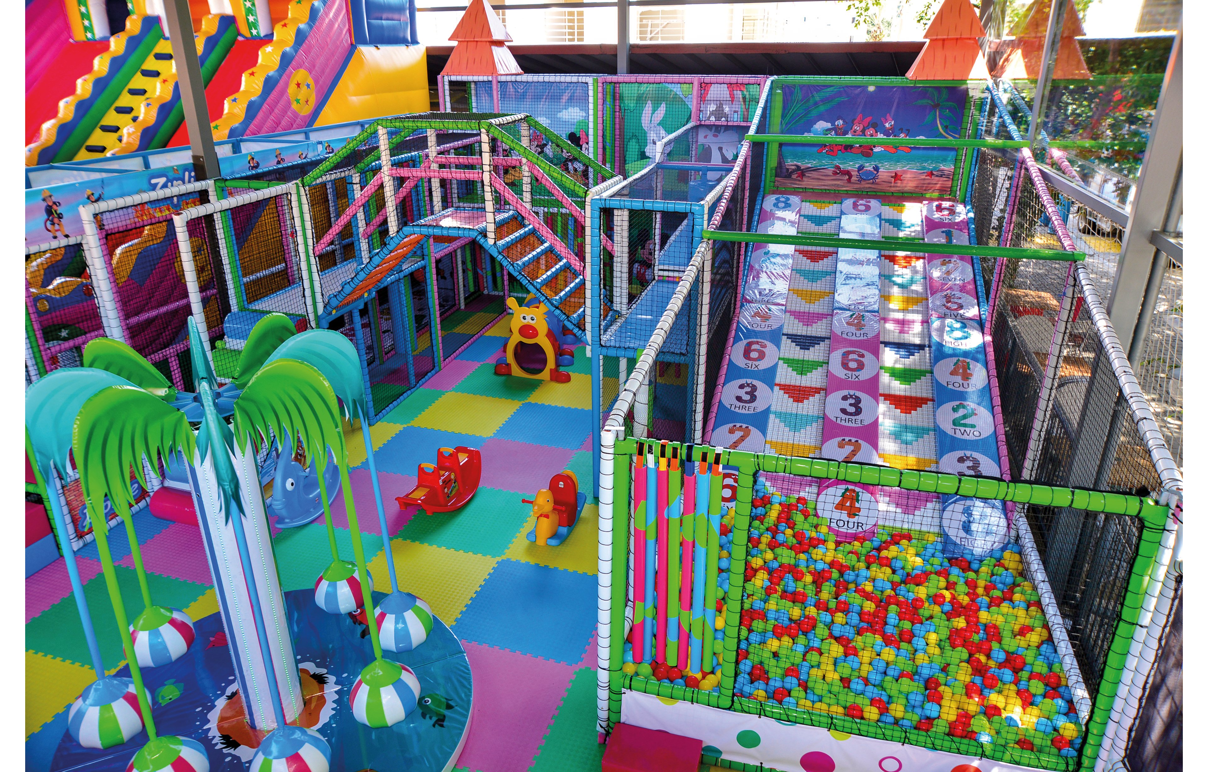 Club Atrium Hotel & Apartments