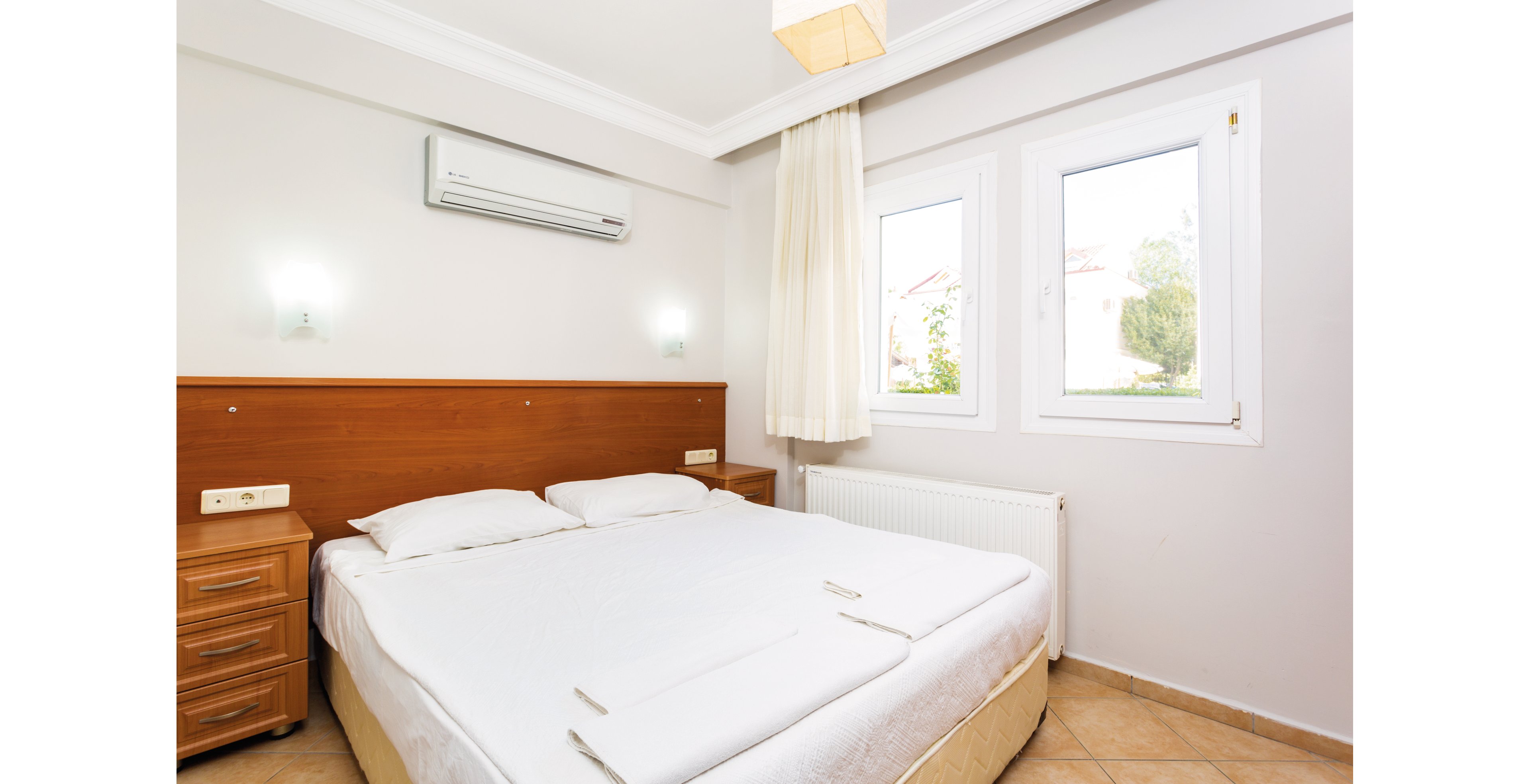 Sea Breeze Hotel & Apartments