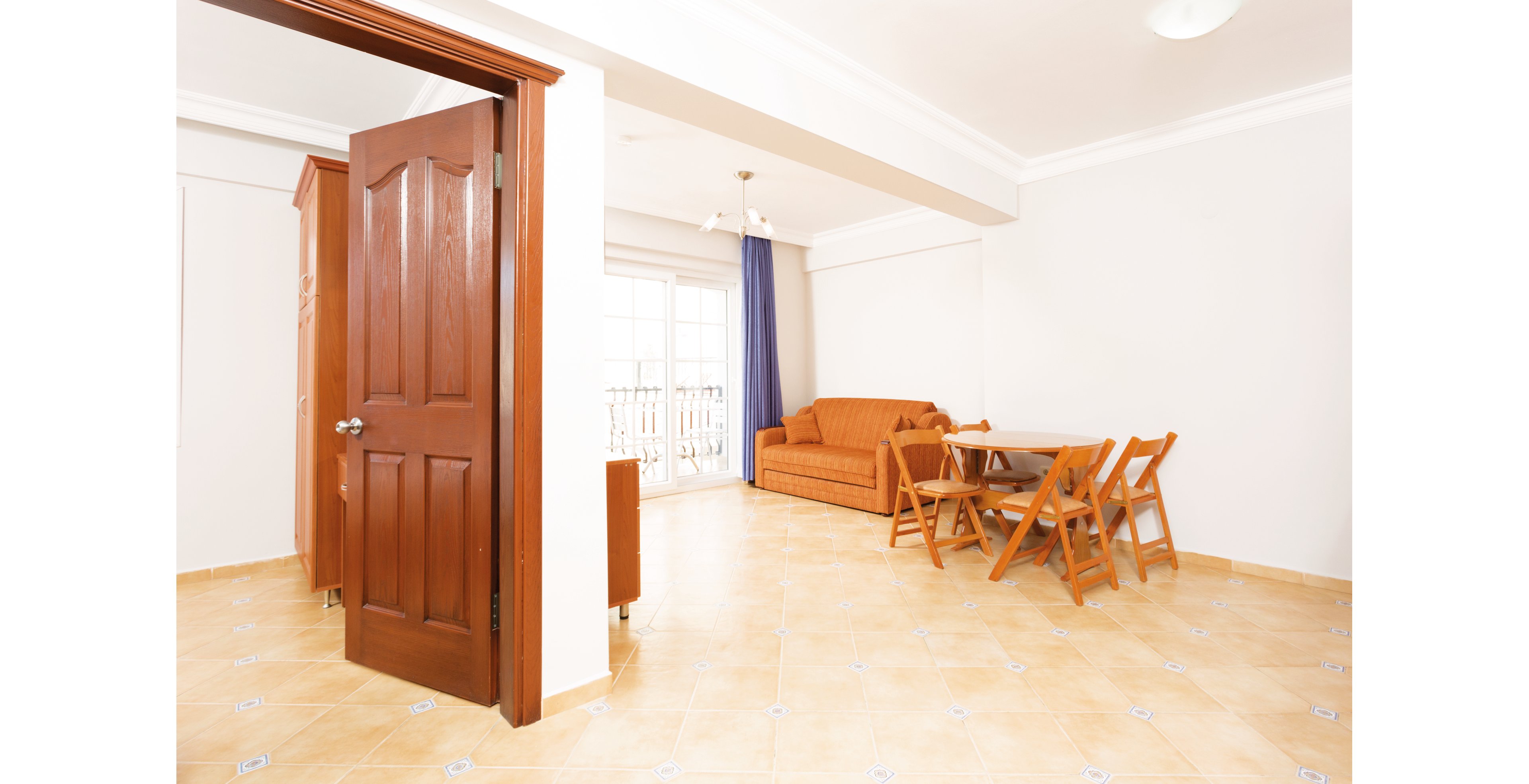 Sea Breeze Hotel & Apartments