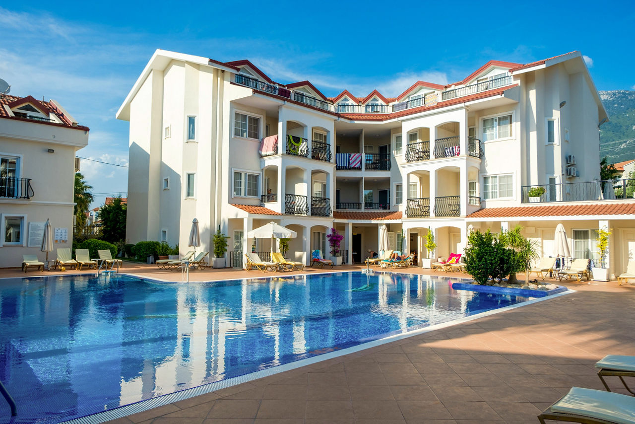 Sea Breeze Hotel & Apartments