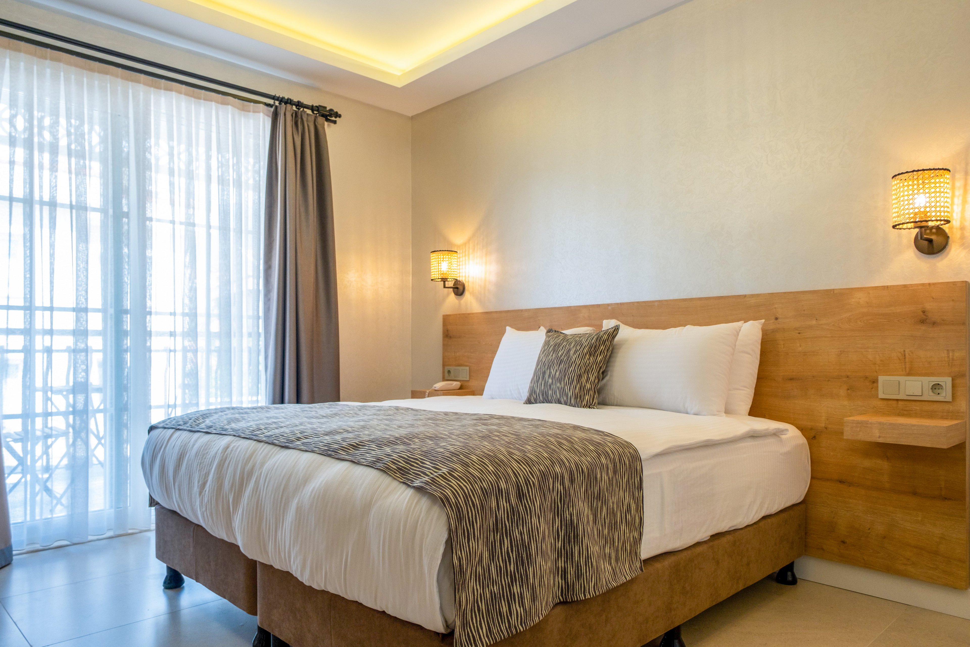 Sea Breeze Hotel & Apartments