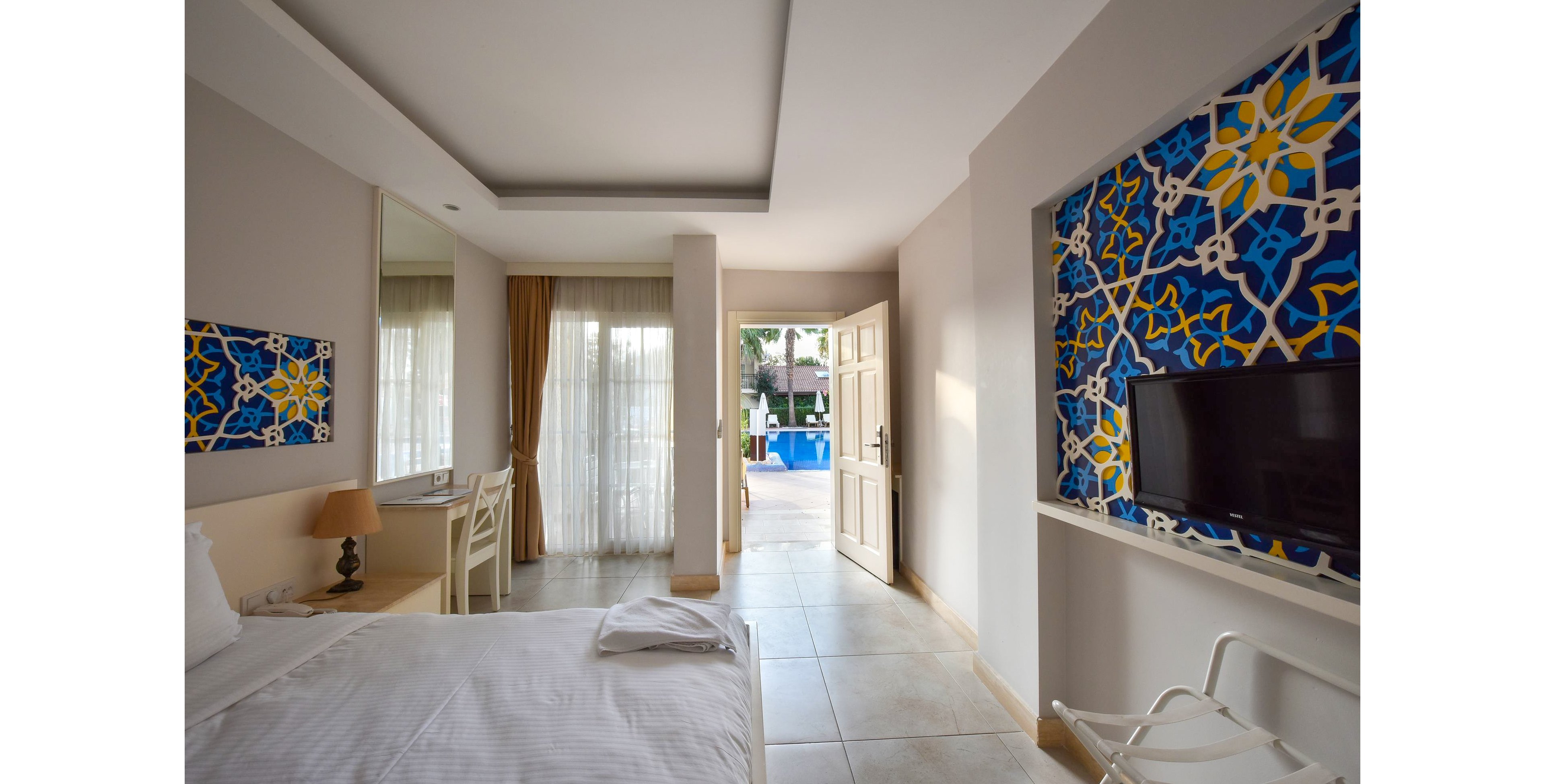 Sea Breeze Hotel & Apartments