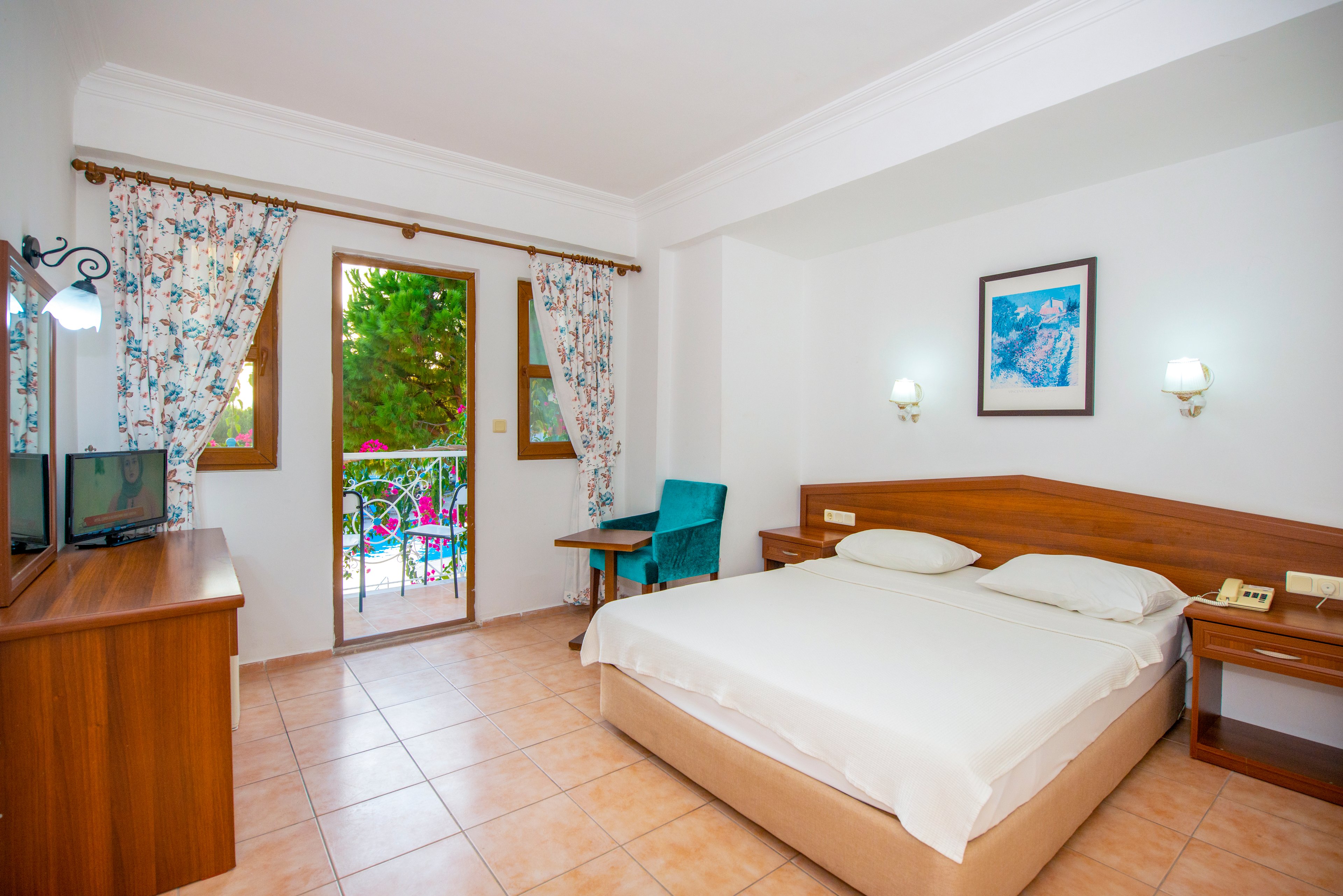 White Hotel OluDeniz