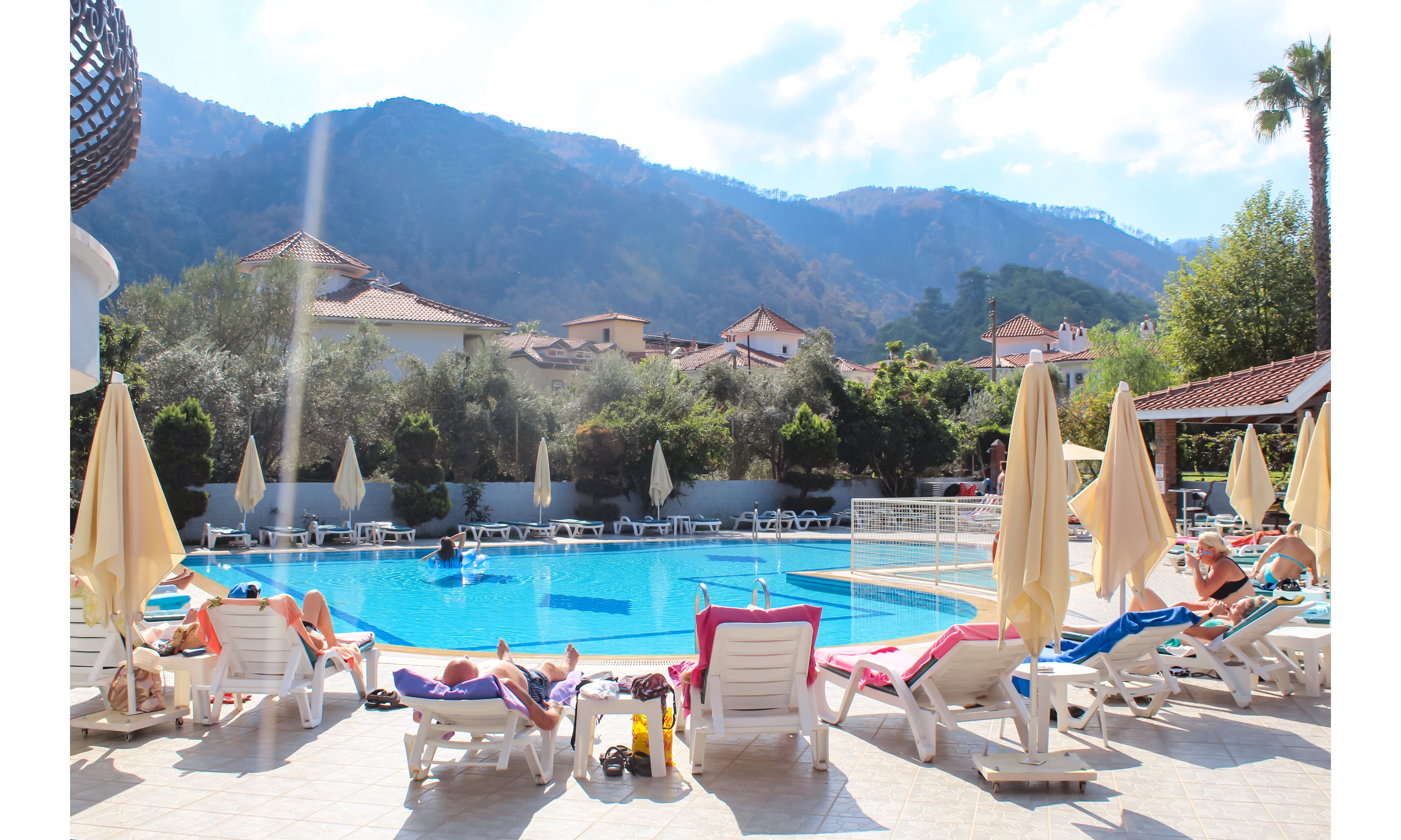 Club Sun Village Apartments