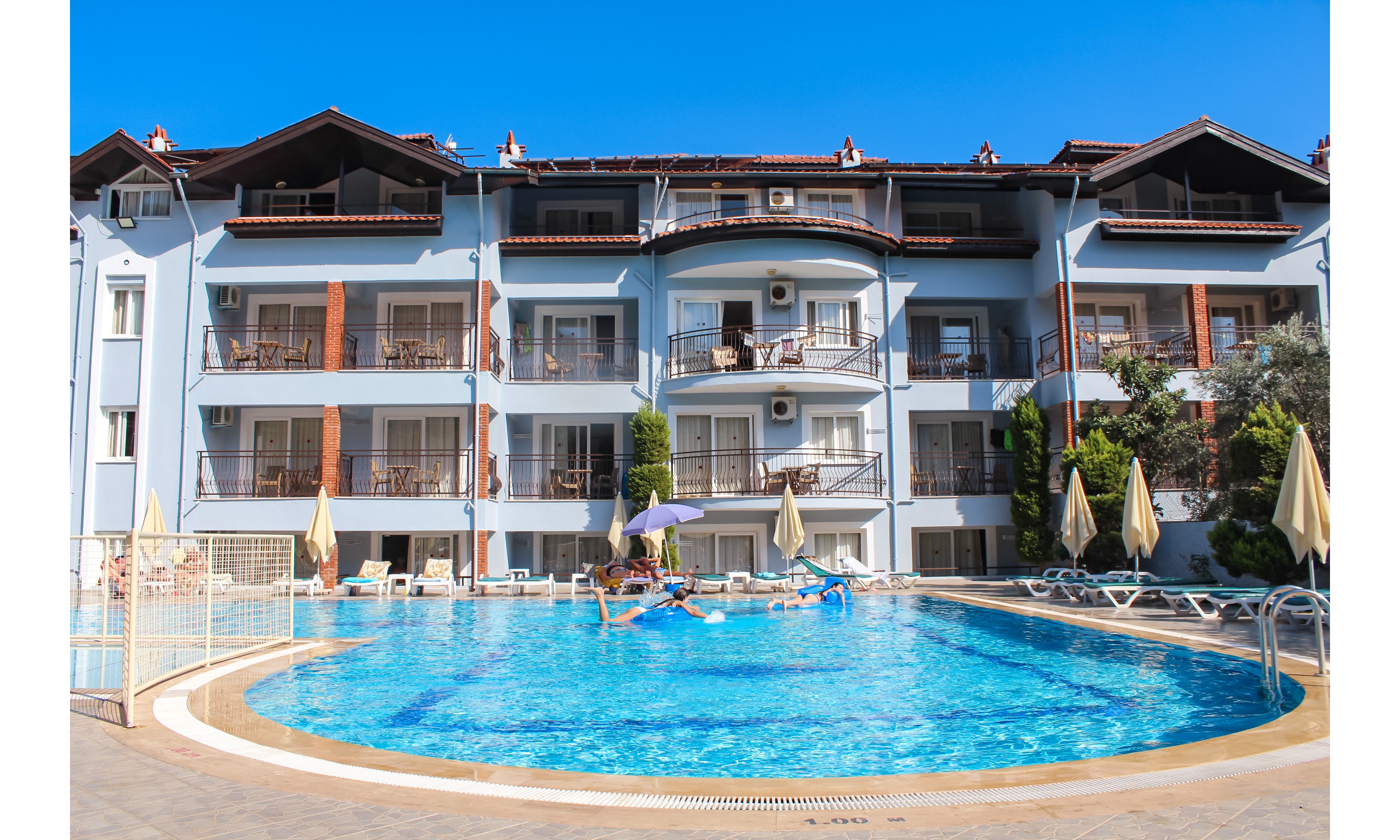 Club Sun Village Apartments