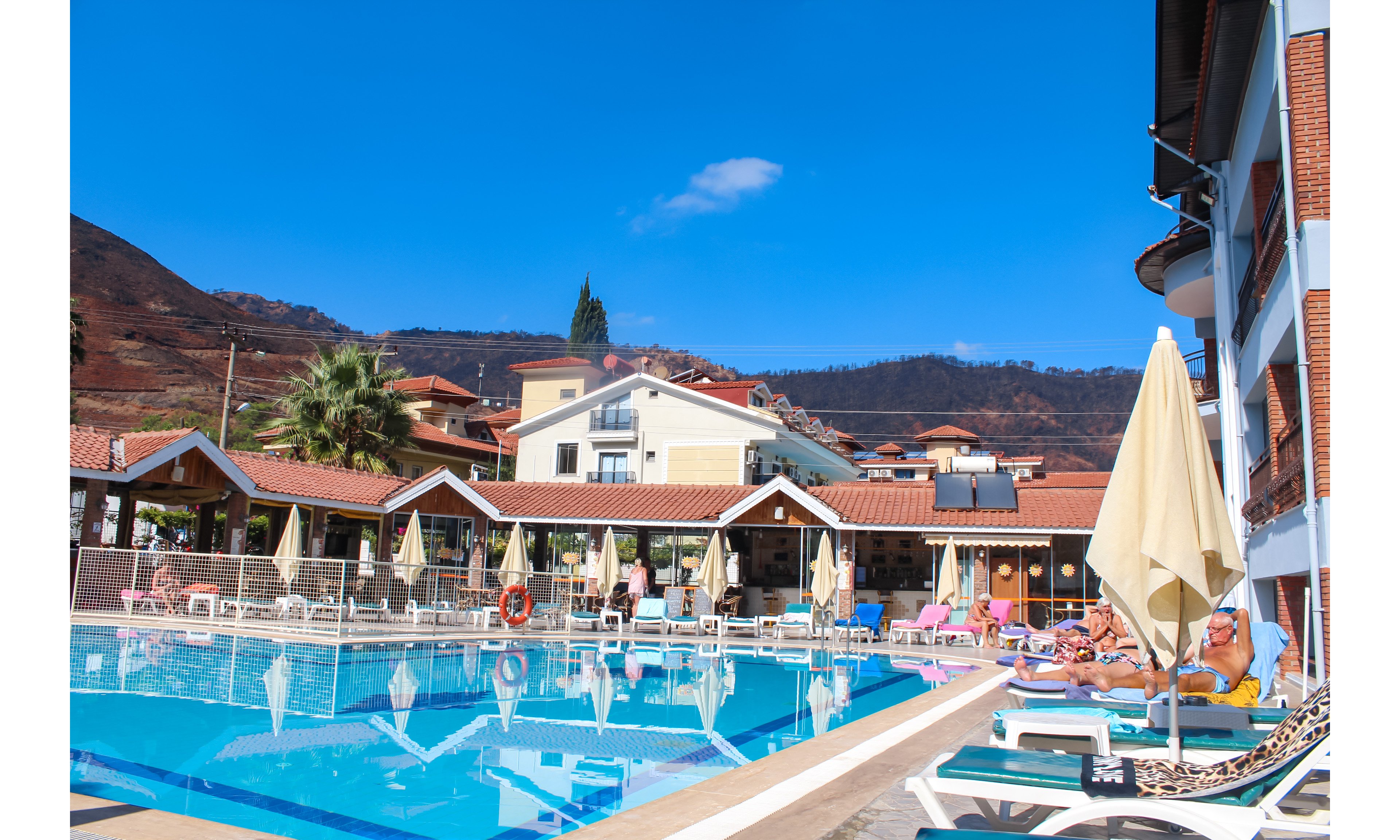 Club Sun Village Apartments