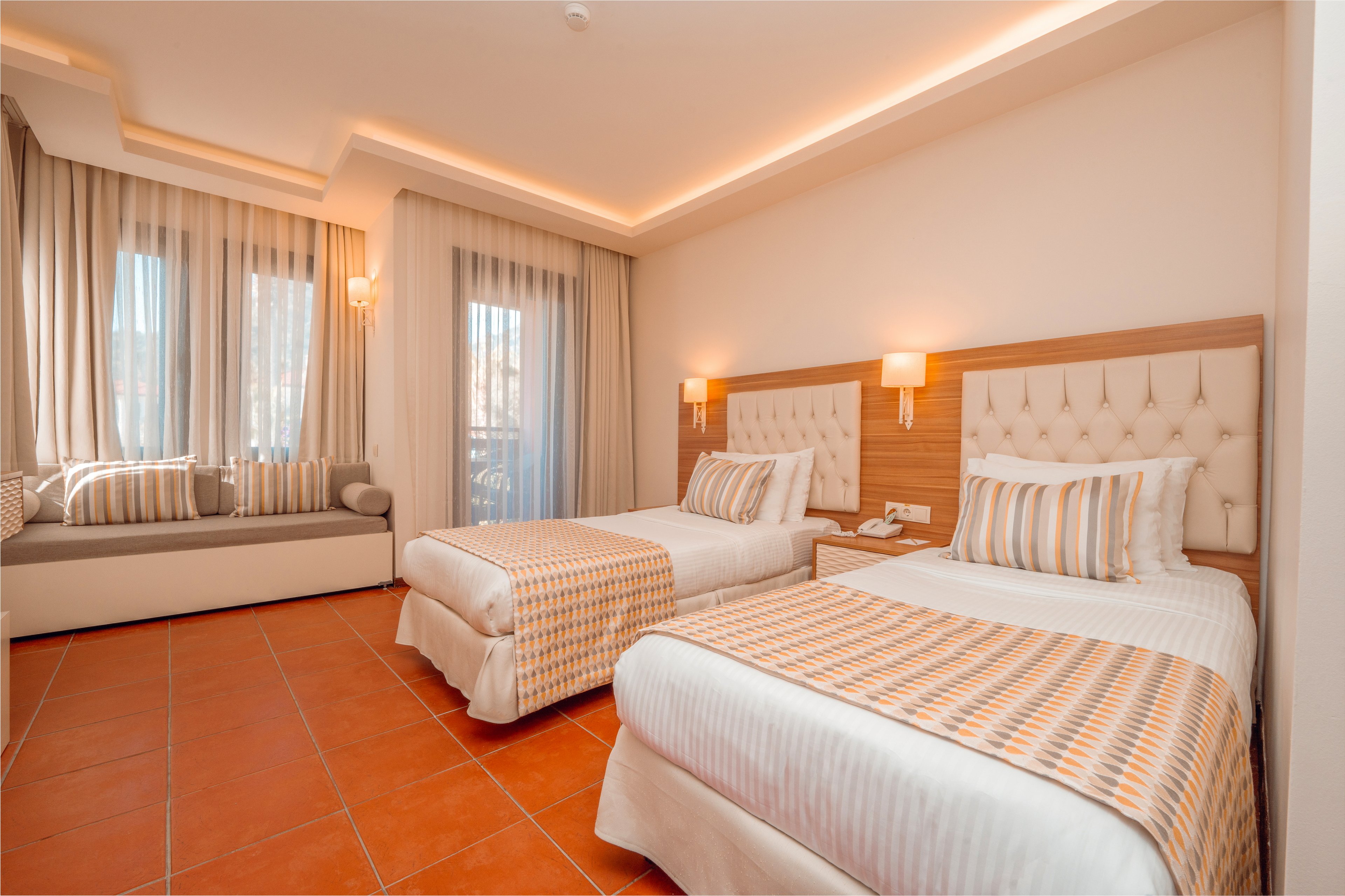 Sundia by Liberty Suncity