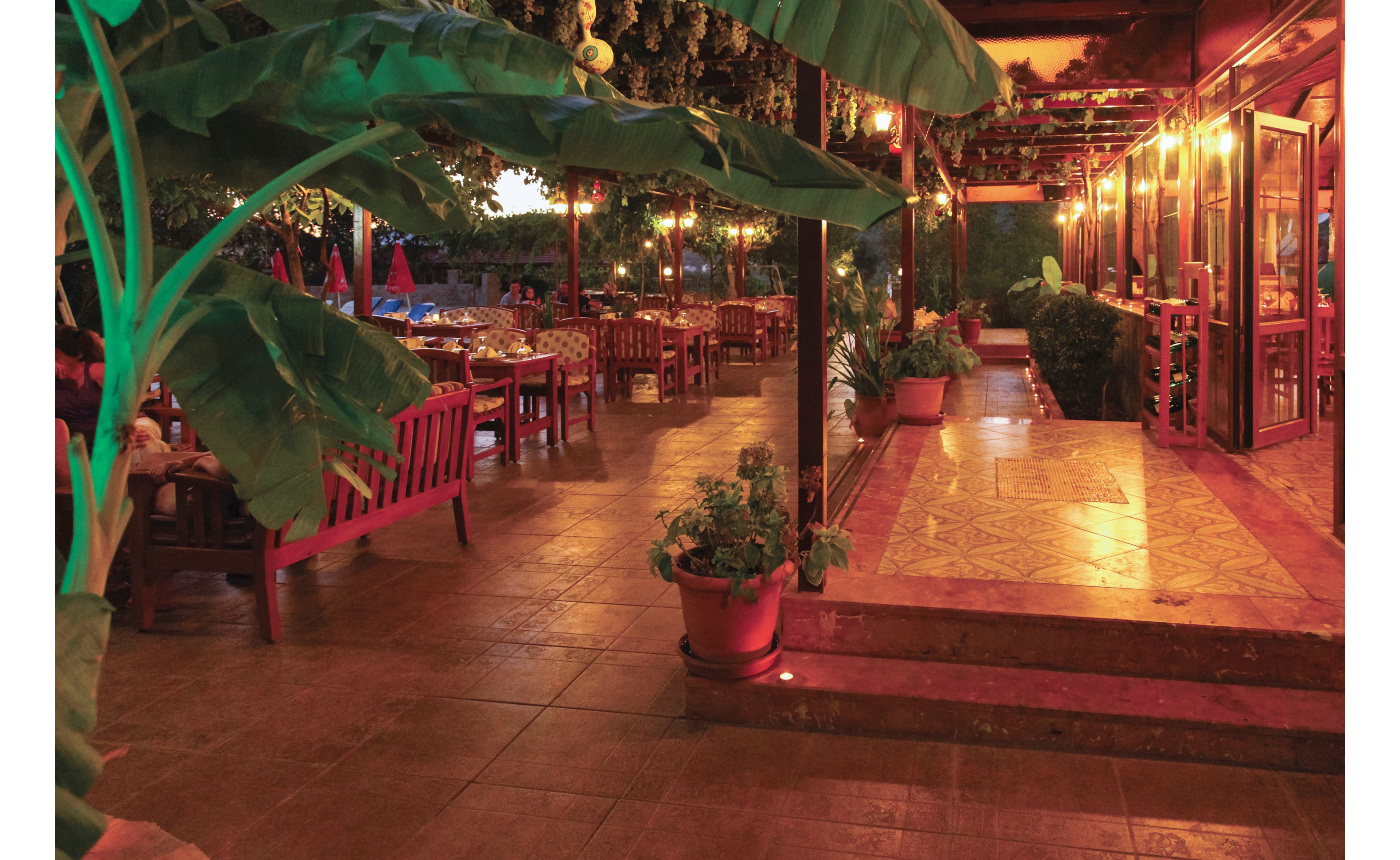 Gokcen Hotel & Suites