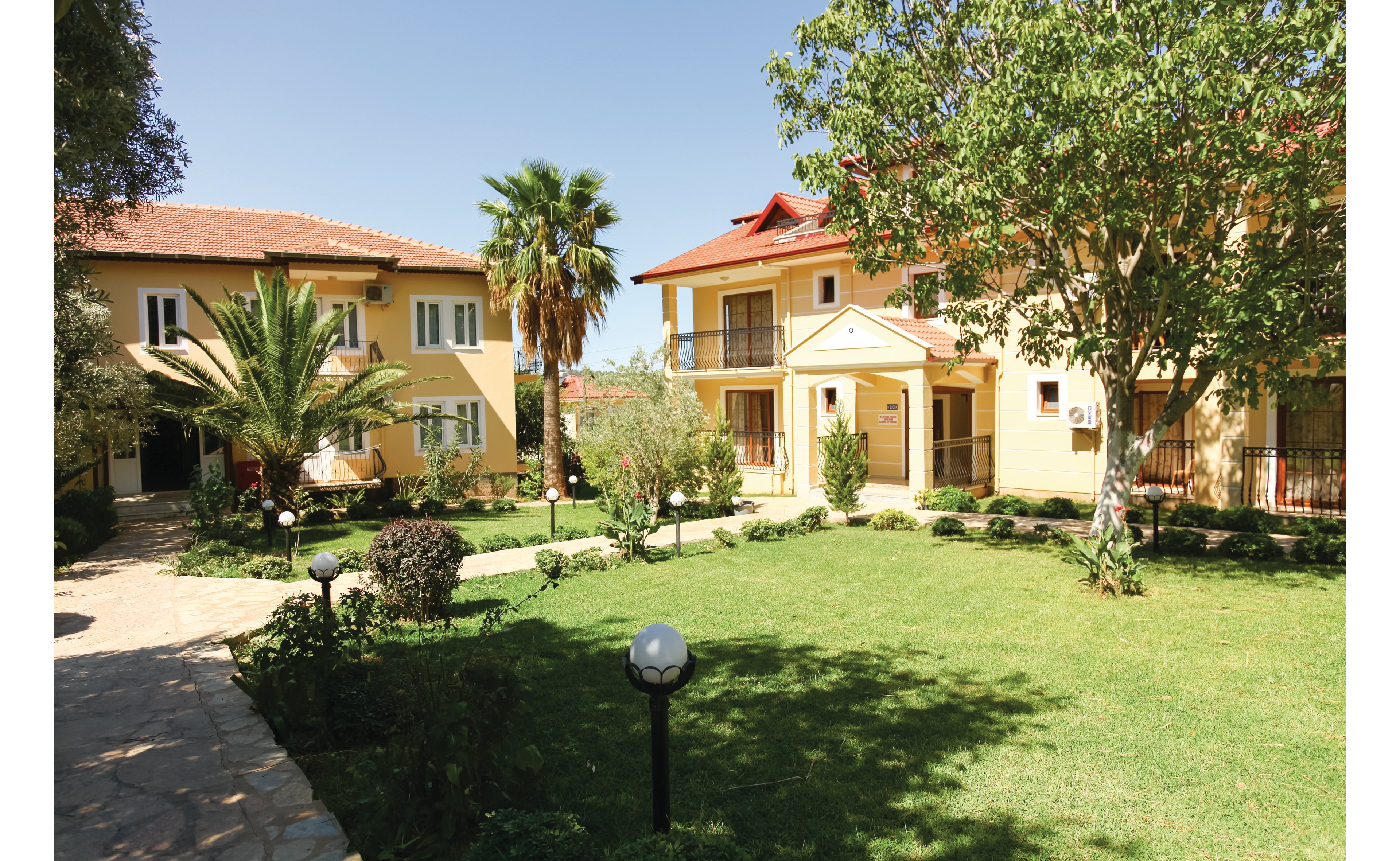 Gokcen Hotel & Suites