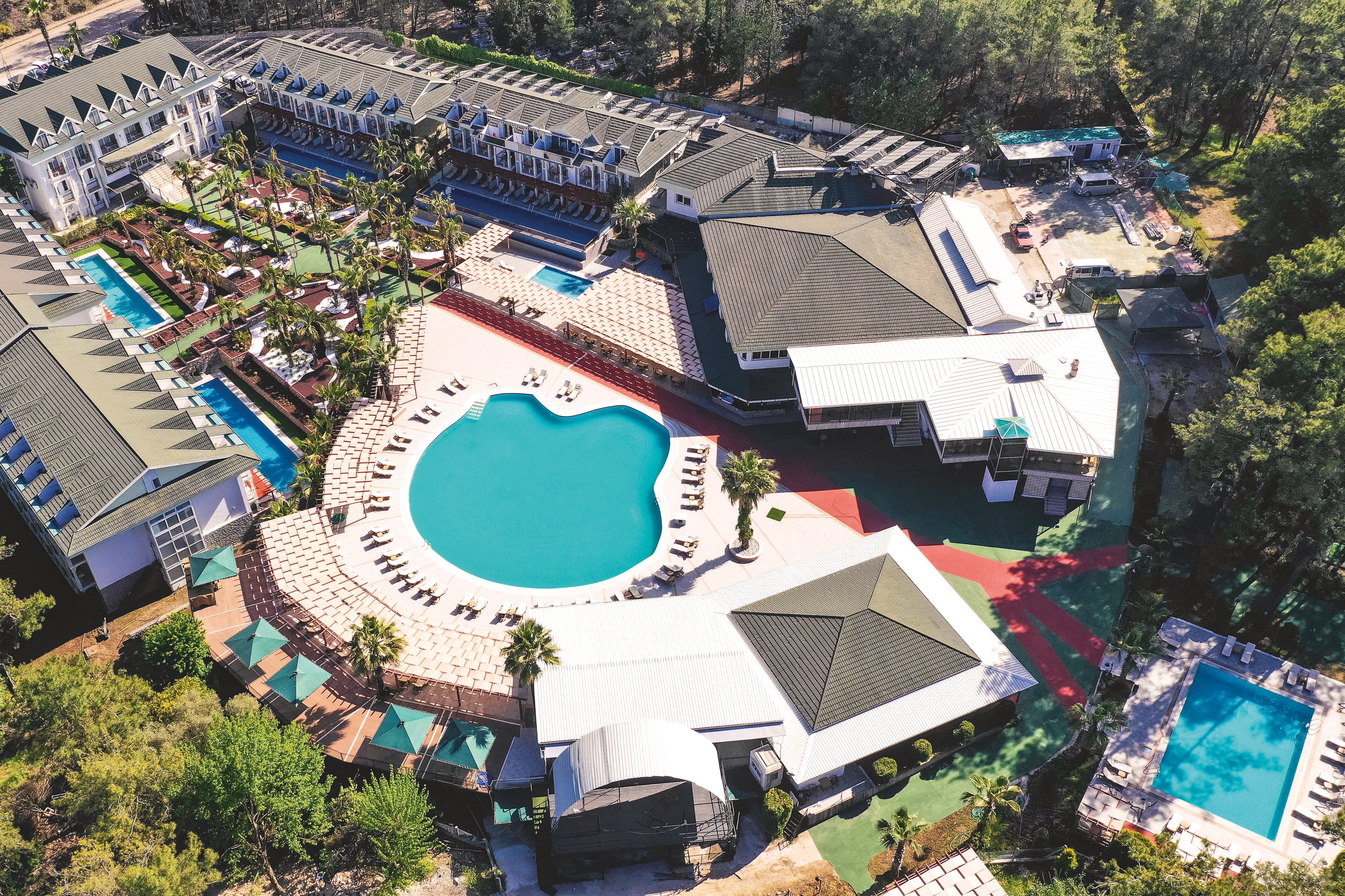 Green Forest Holiday Village