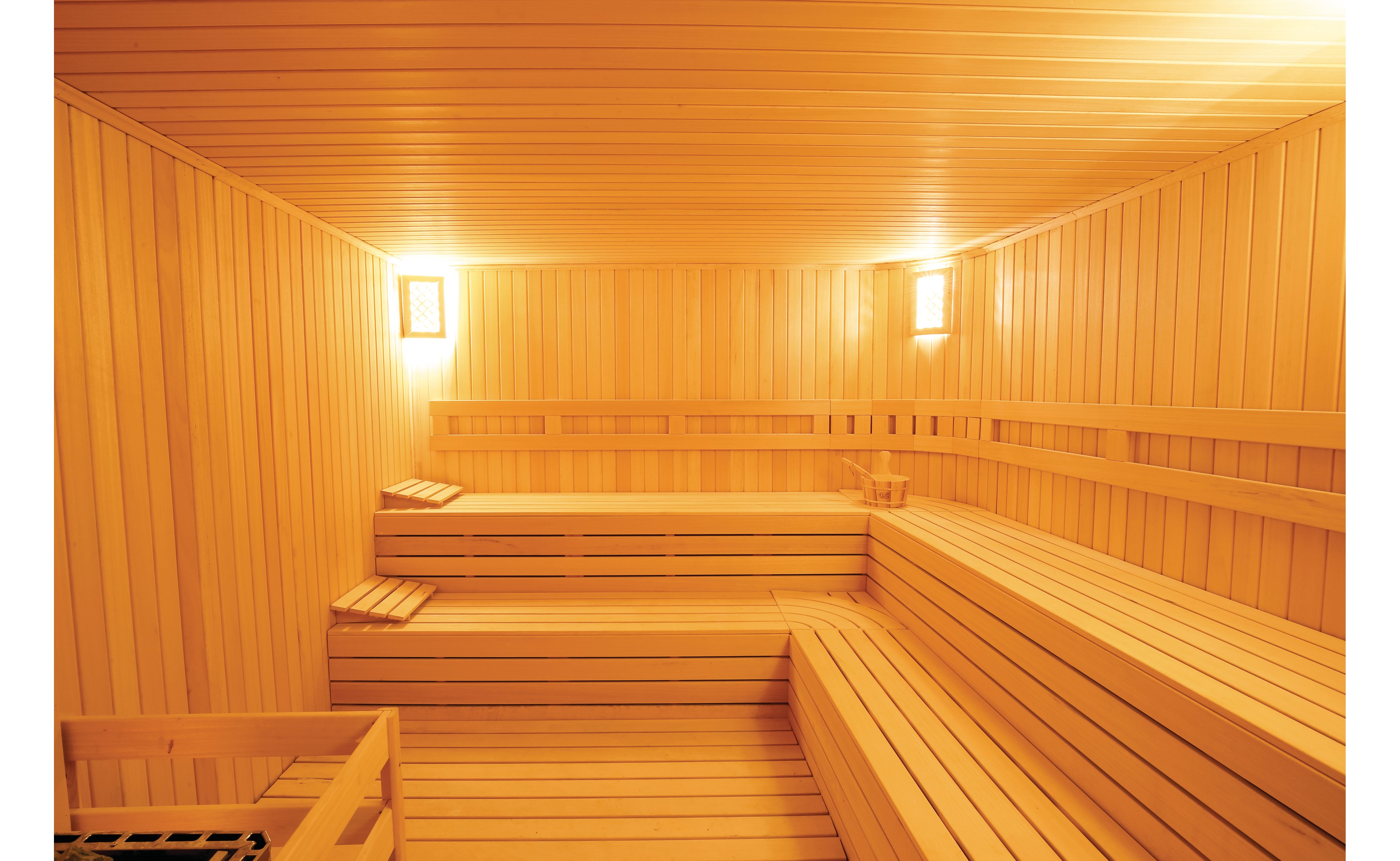 The Pine Hill Hotel & Suites