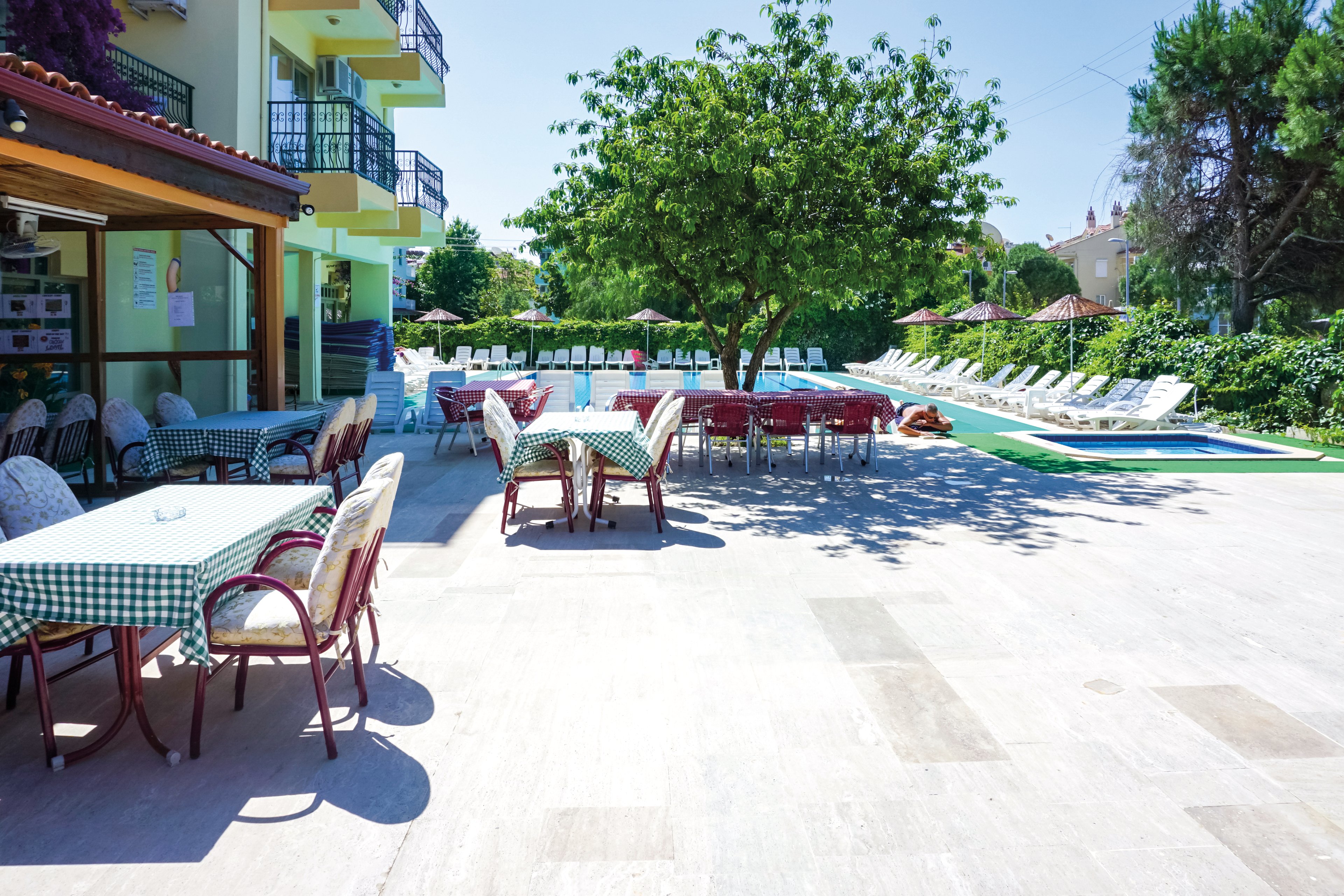 Sinem Hotel & Apartments
