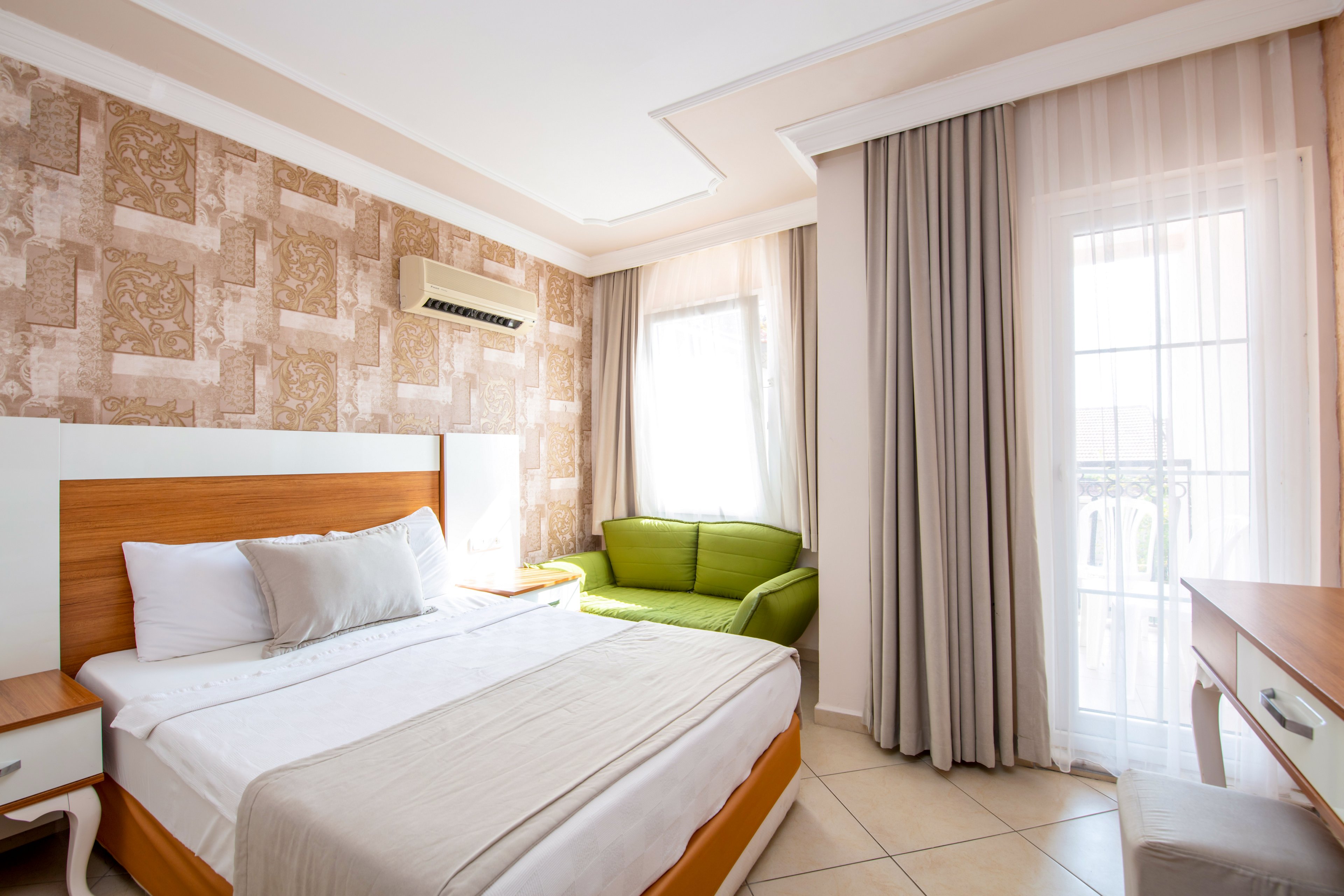 St Nicholas Park Hotel