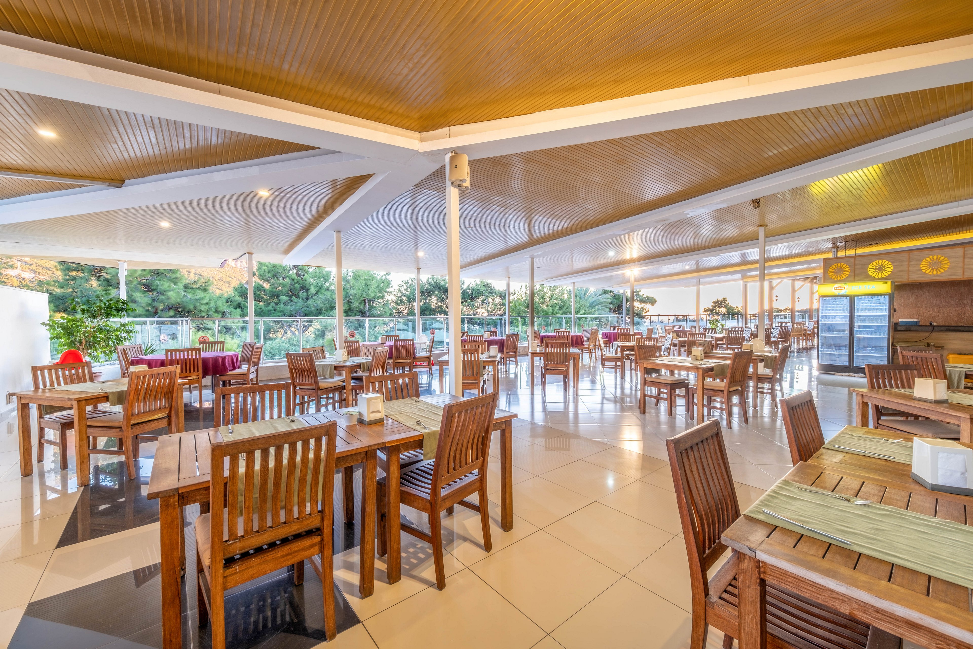 St Nicholas Park Hotel